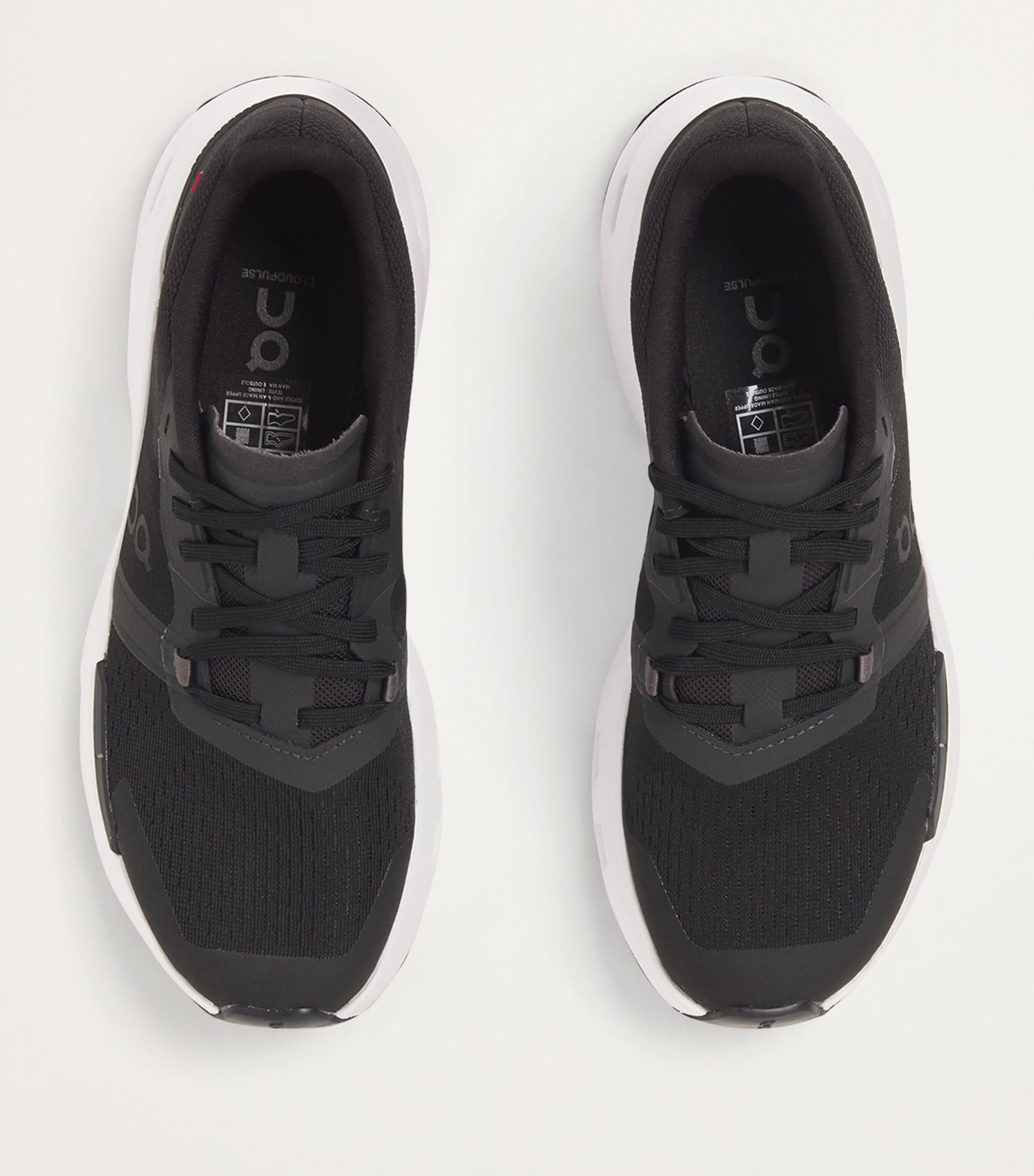 Cloudpulse Trainers BLACK | WHITE Image 3