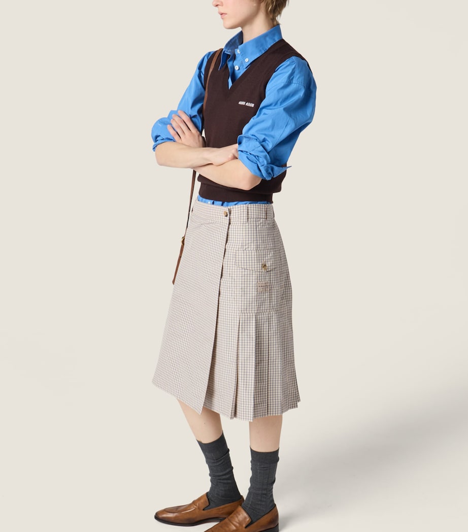 Miu Miu Womens Wool Logo Sweater Vest Image 4