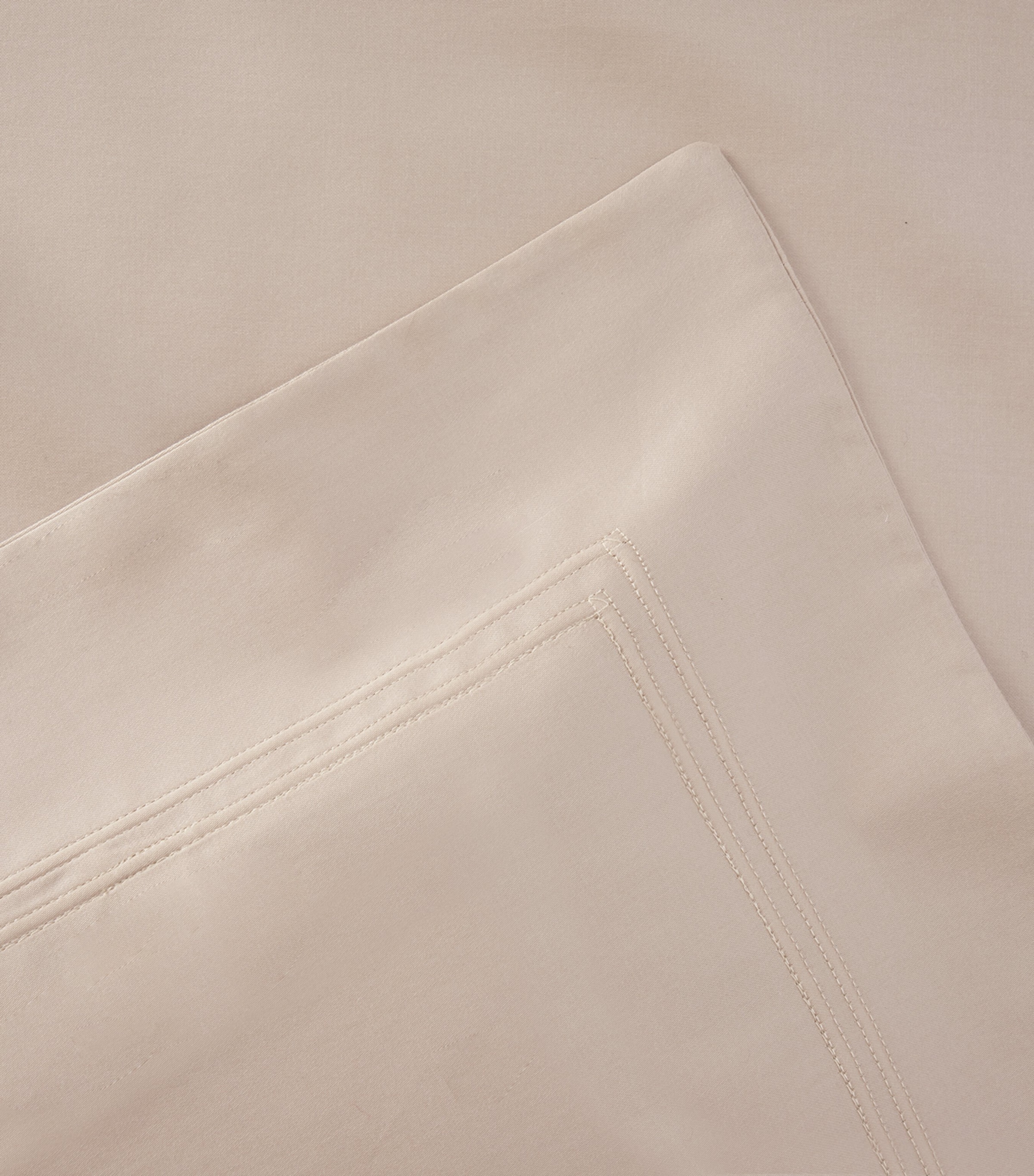 Yves Delorme Triomphe Super King Duvet Cover (260cm x 220cm) Image 2