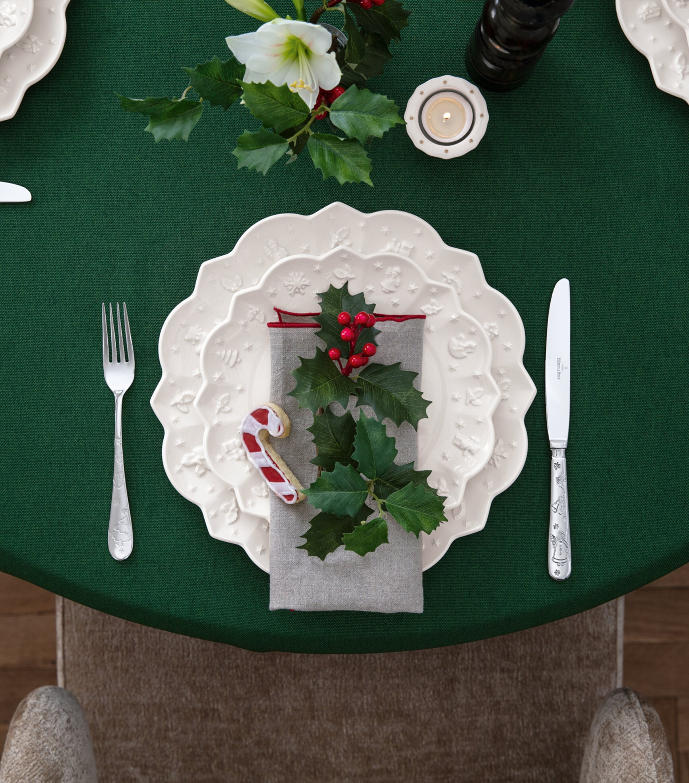 Set of 12 Toy‘s Delight Royal Classic Plates WHITE Image 3