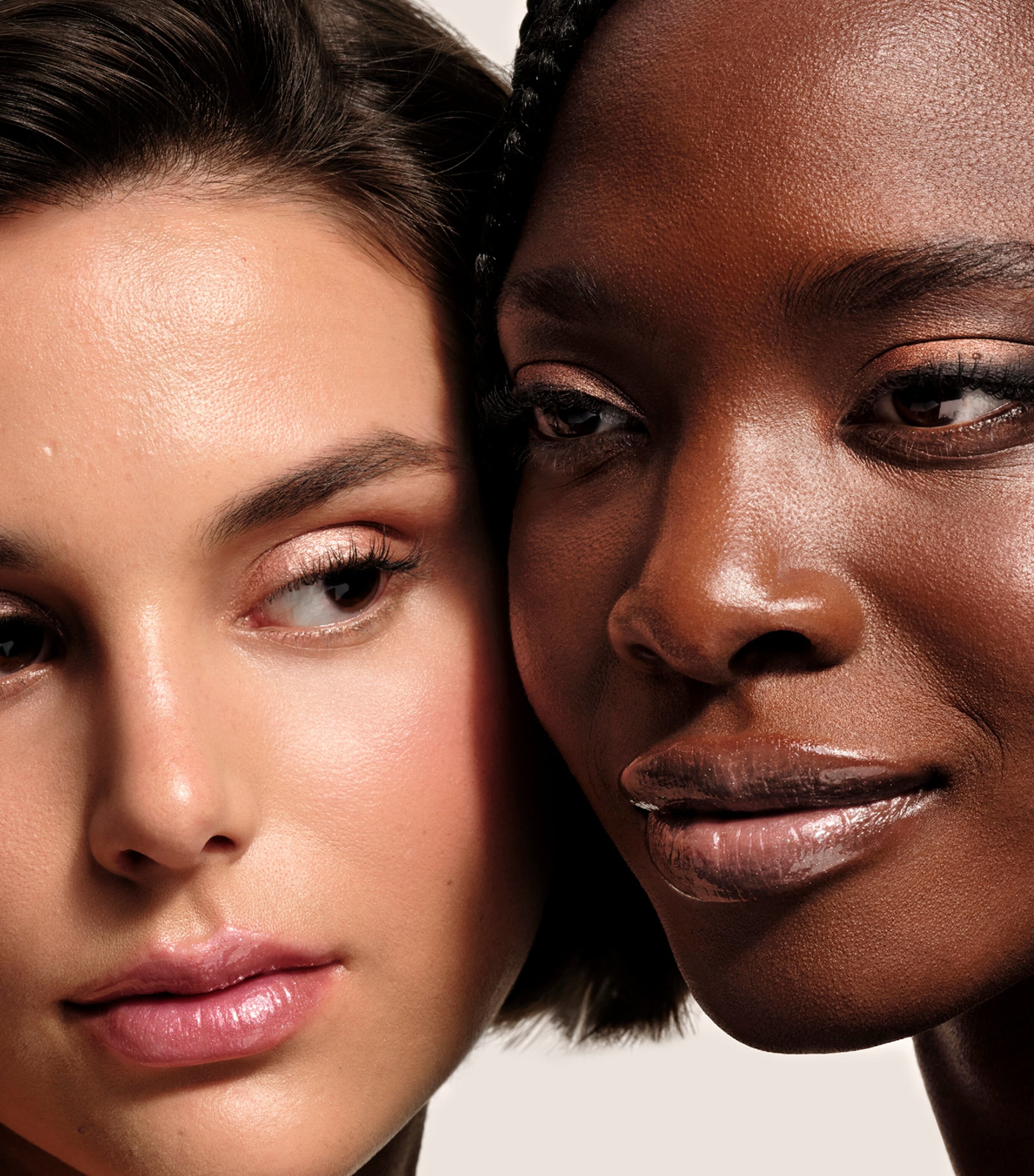 Armani Prisma Glass Icy Plumper Lip Gloss ICE PINK Image 7