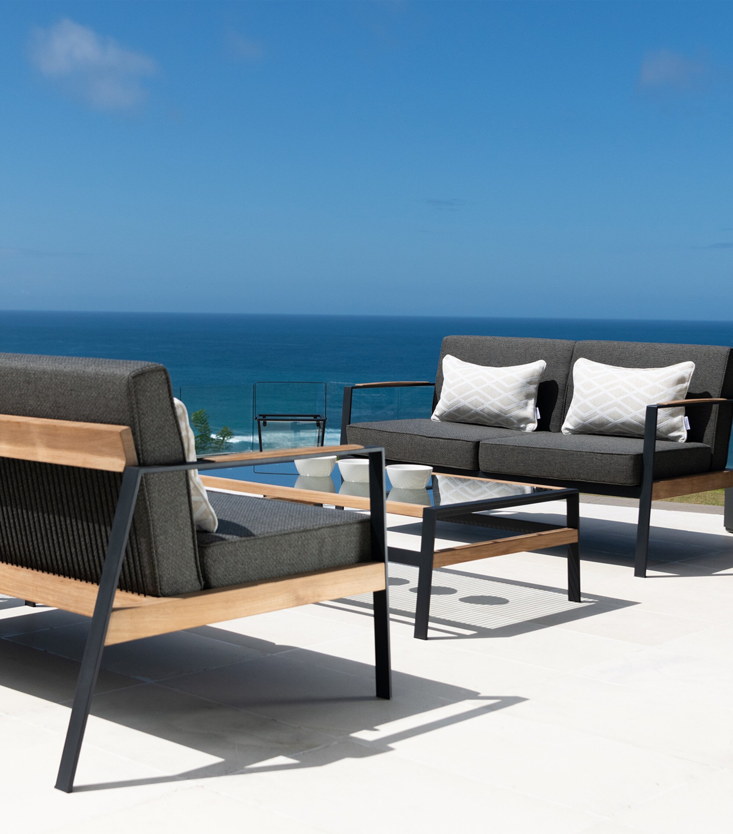 California 2-Seater Outdoor Sofa CHARCOAL Image 4