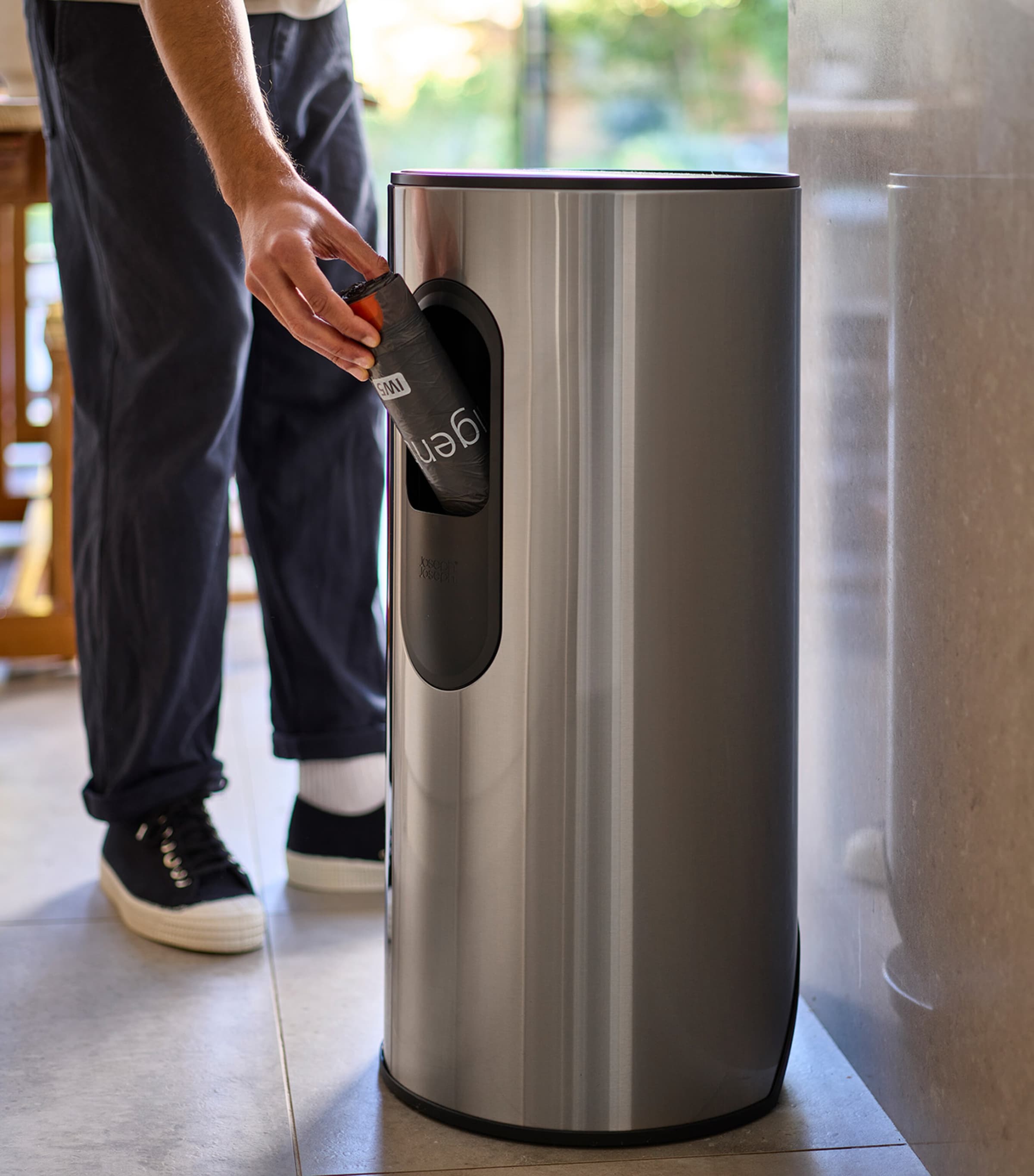 Large Easy-Push Arc Pedal Bin (30L) STAINLESS STEEL Image 4