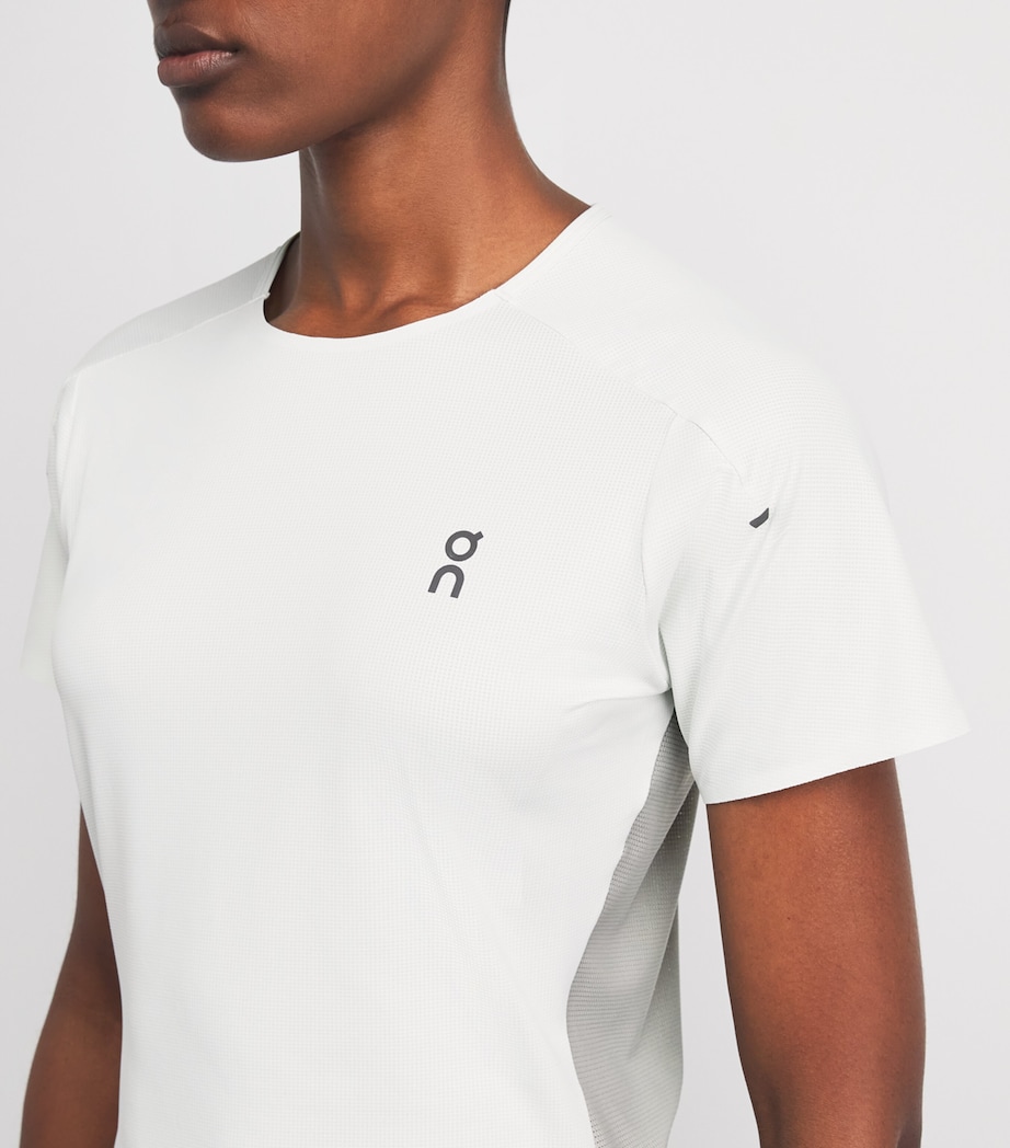 On Womens Performance T-Shirt Grey Image 3