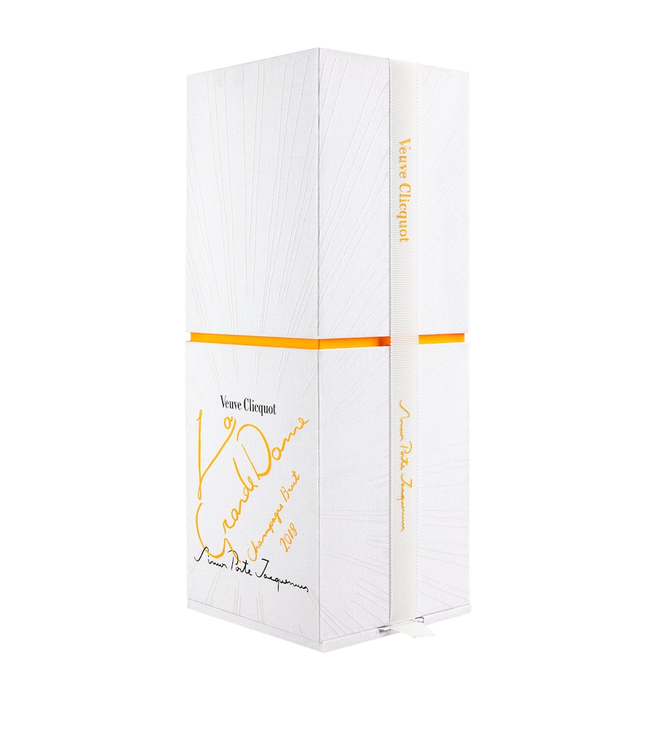 Veuve Clicquot x Simon Porte Jacquemus La Grande Dame Champagne 2018 (75cl) - Champagne, France WHITE Image 4