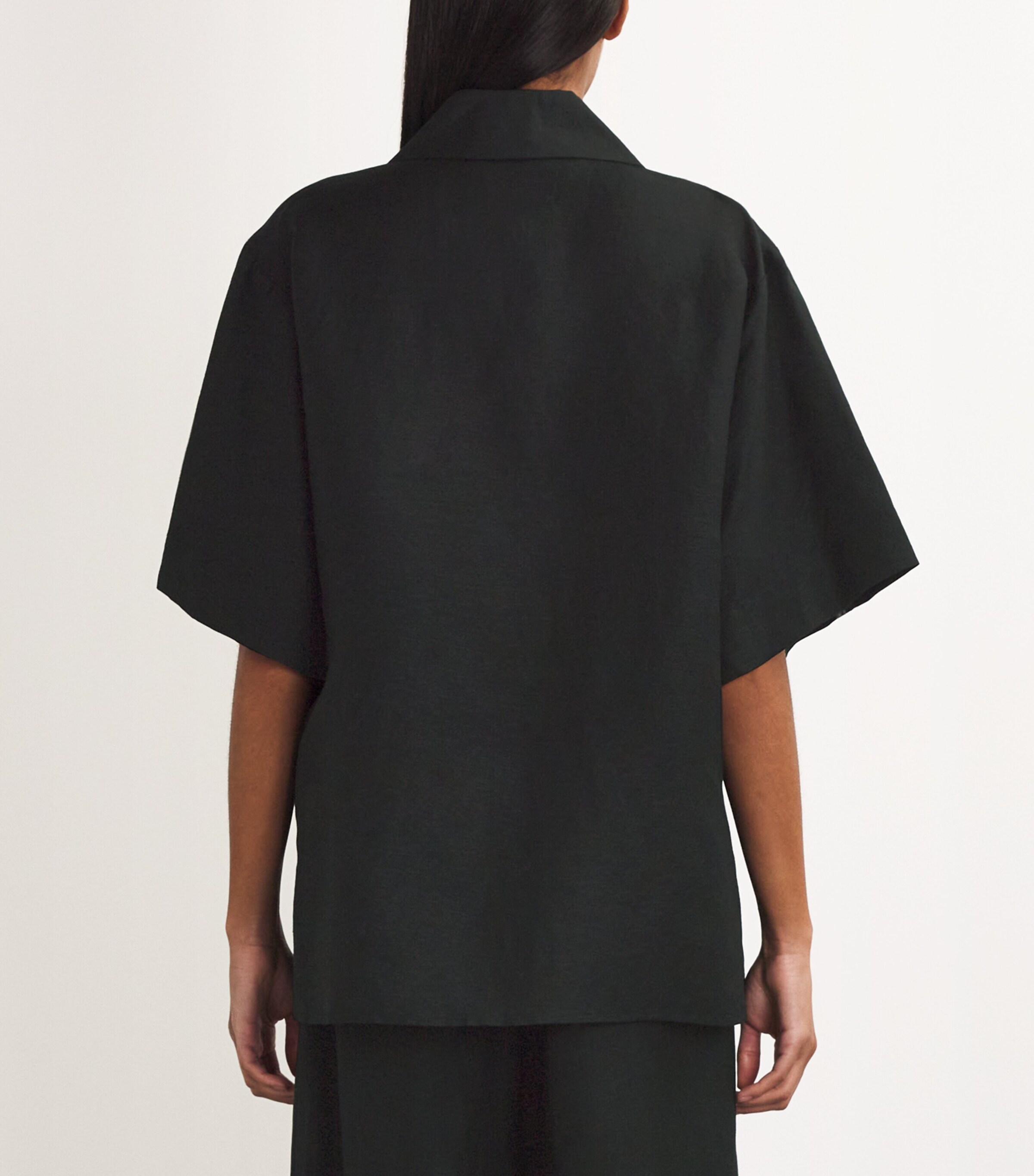CAMILLA AND MARC Womens Linen-Blend Oversized Serene Shirt Dblkblack Image 4