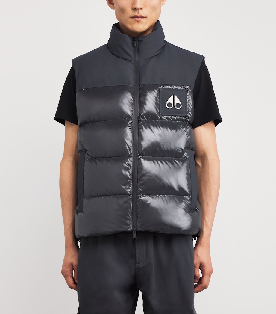 Down-Filled Victory Peak Gilet CEMENT - 1542 Image 3