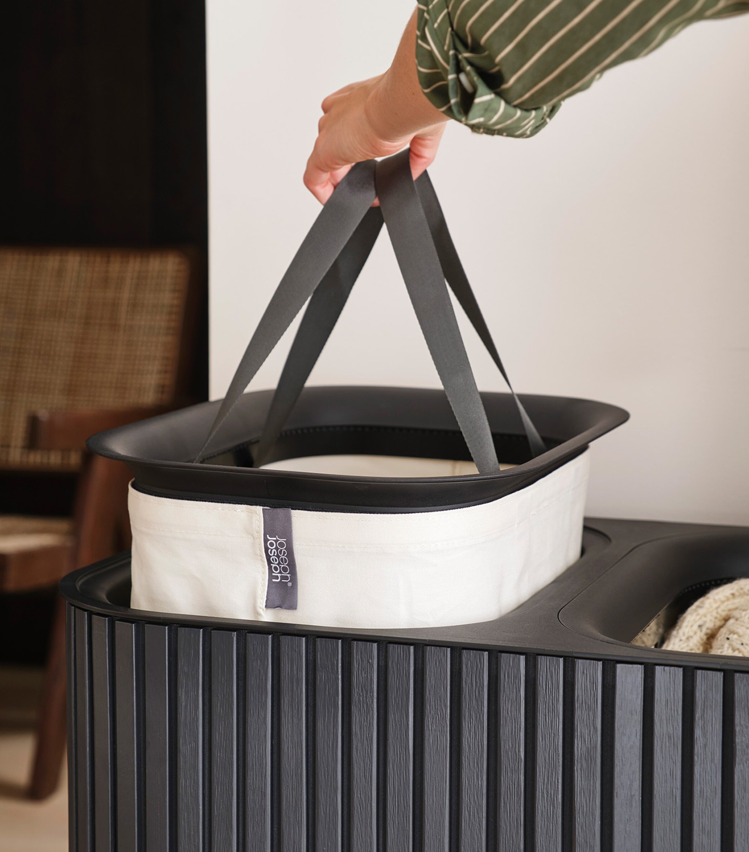 Tota Luxe Laundry Basket (90L) BLACK Image 5