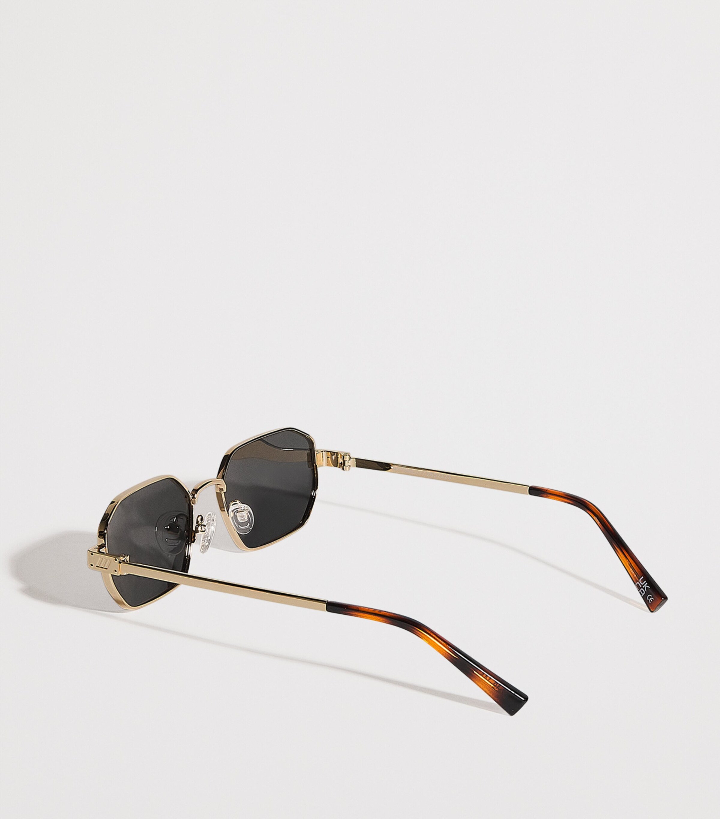 Metal Mythic Sunglasses GOLD Image 3