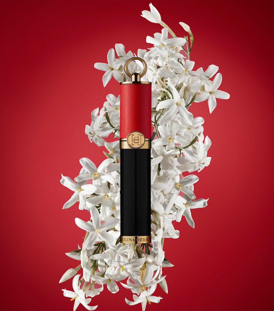 Carolina Herrera Fabulous Eyes Smudgeproof Mascara Black Image 2