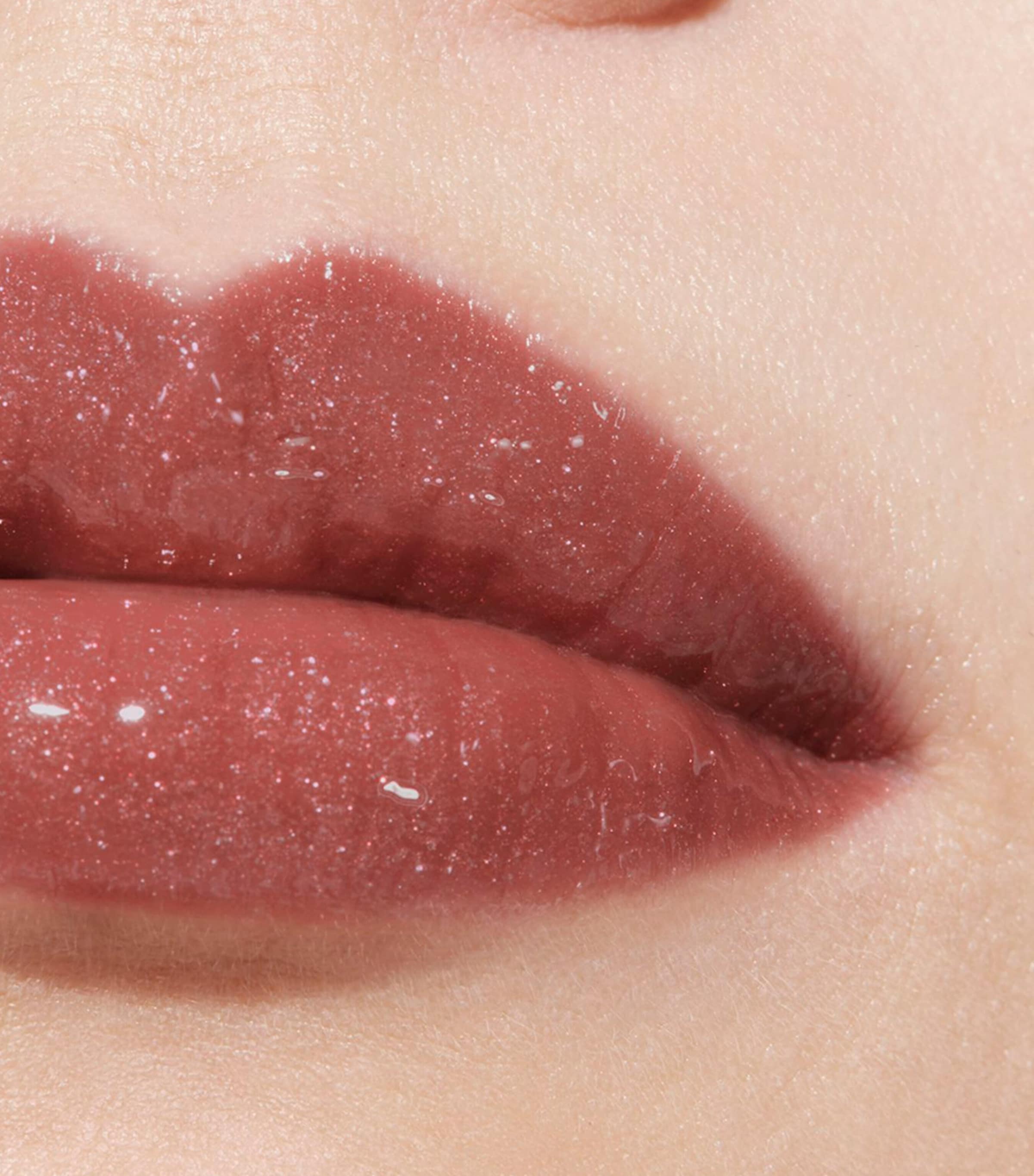 CHANEL ROUGE COCO GLOSS Moisturising Gloss Baroque Image 3