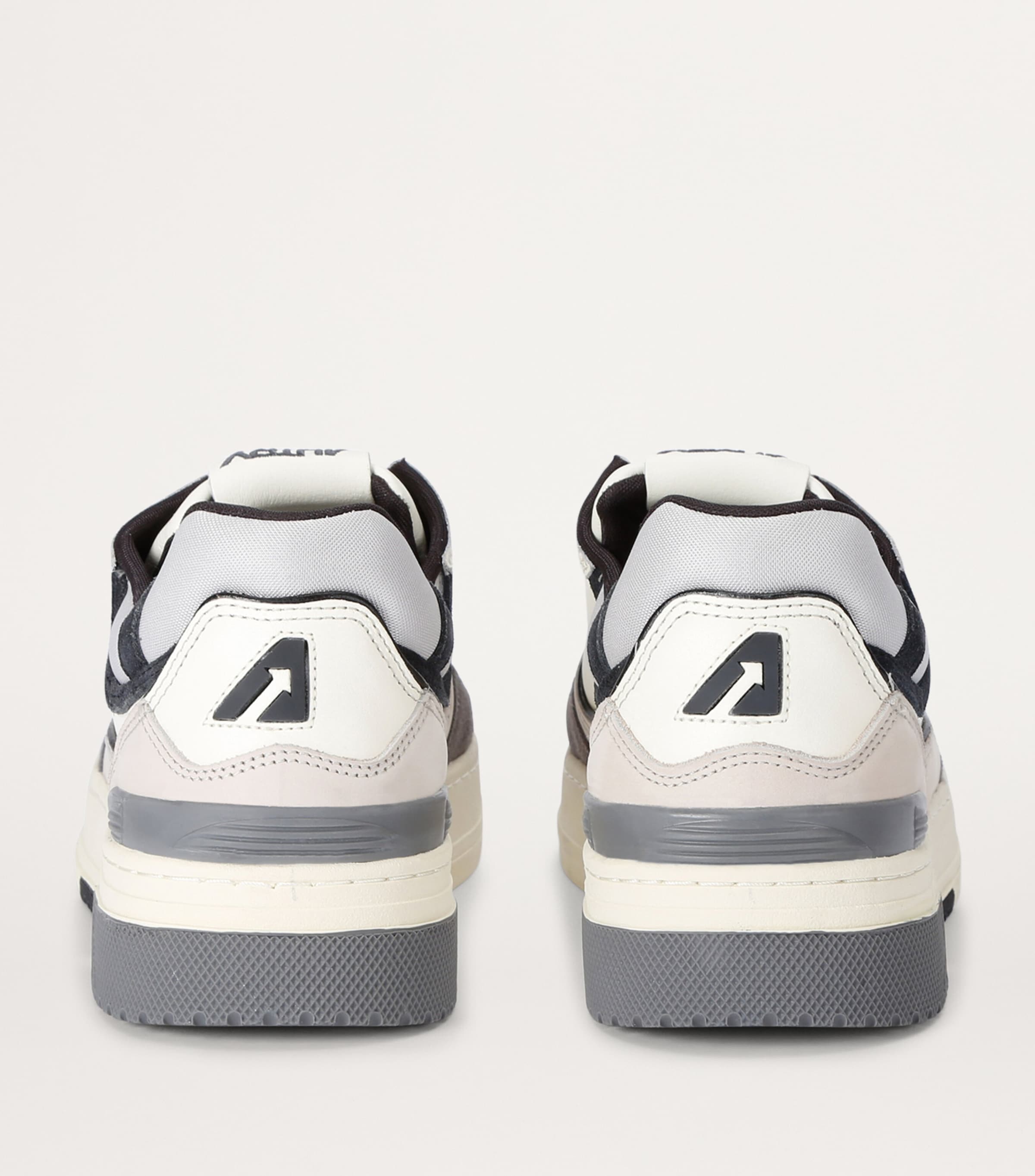 CLC Low-Top Sneakers BLK/GREY Image 2