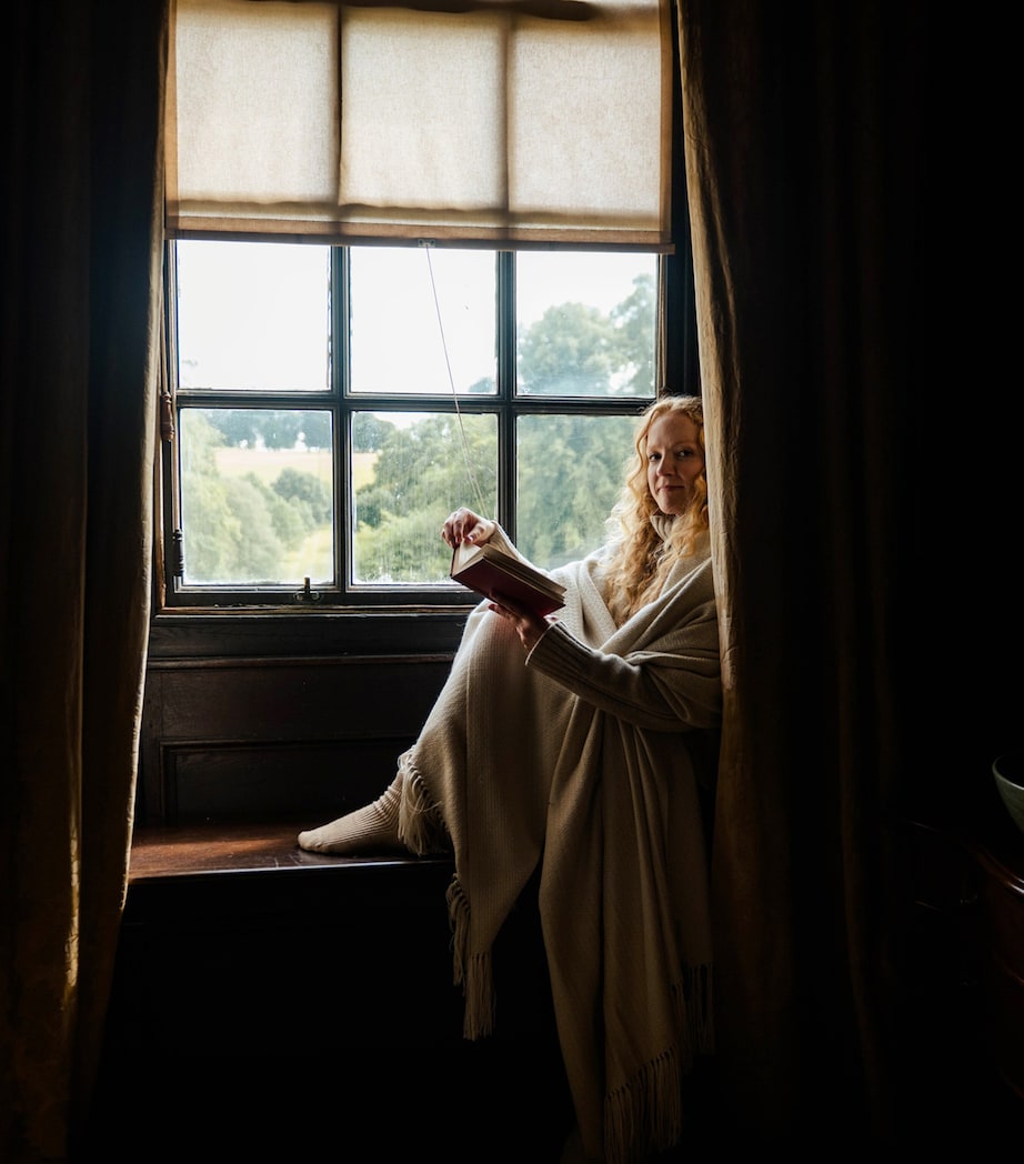 Alpaca-Blend Woodland Inkcap Throw (153cm x 230cm) WHITE Image 3