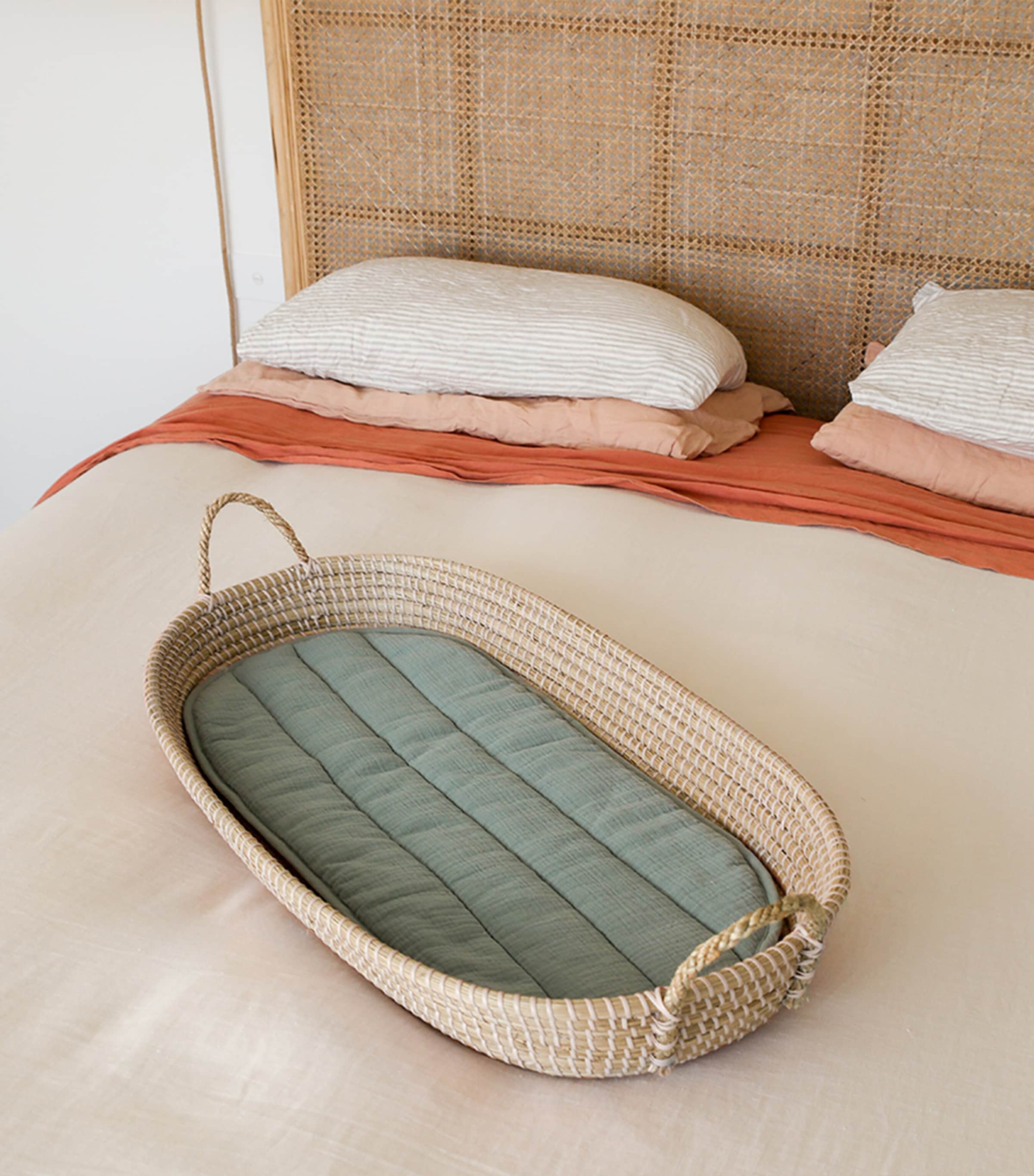 Olli Ella Seagrass Reva Changing Basket Image 2