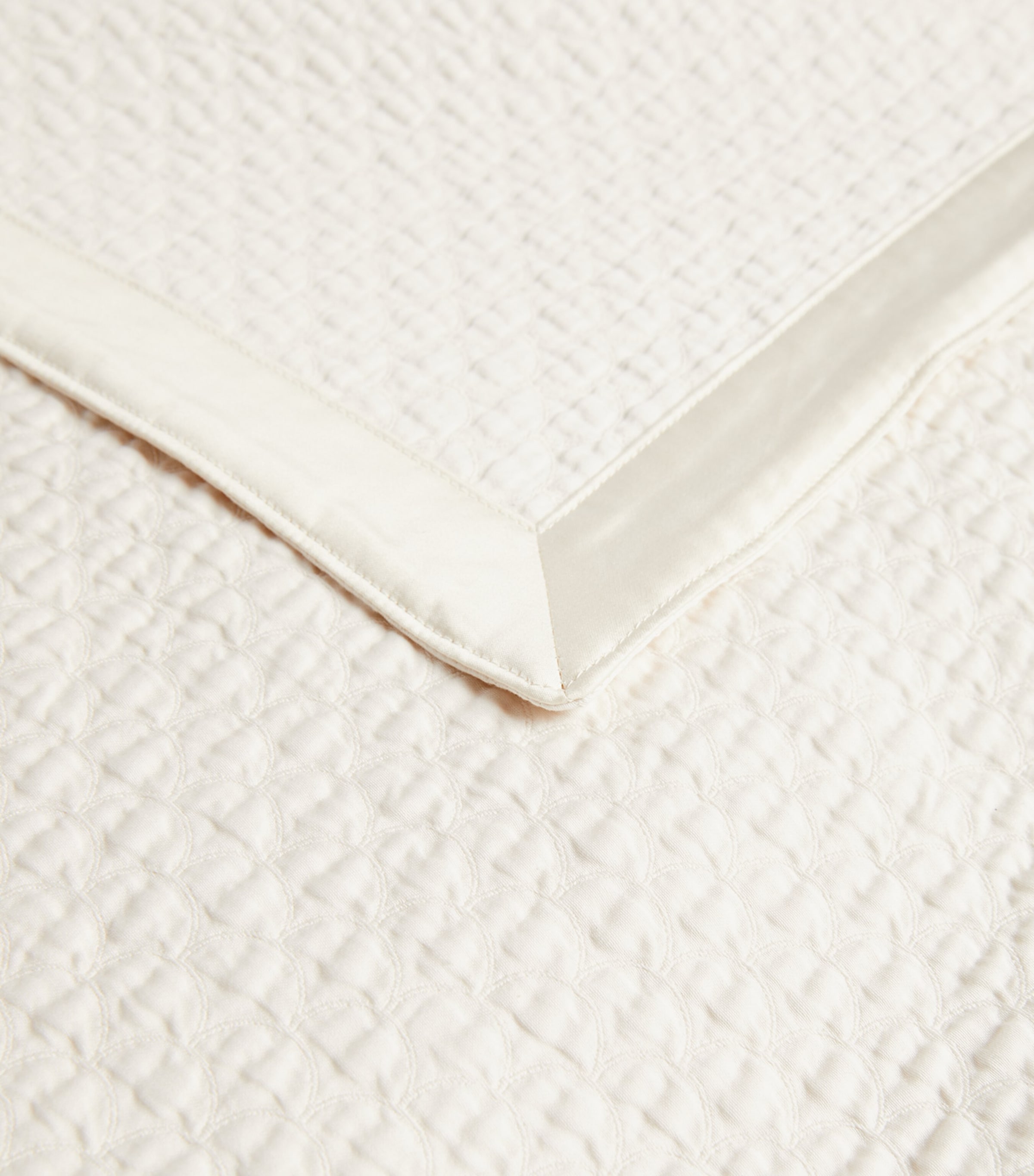 Celso De Lemos Prince Super King Bedspread (245cm x 255cm) Naturel Image 2