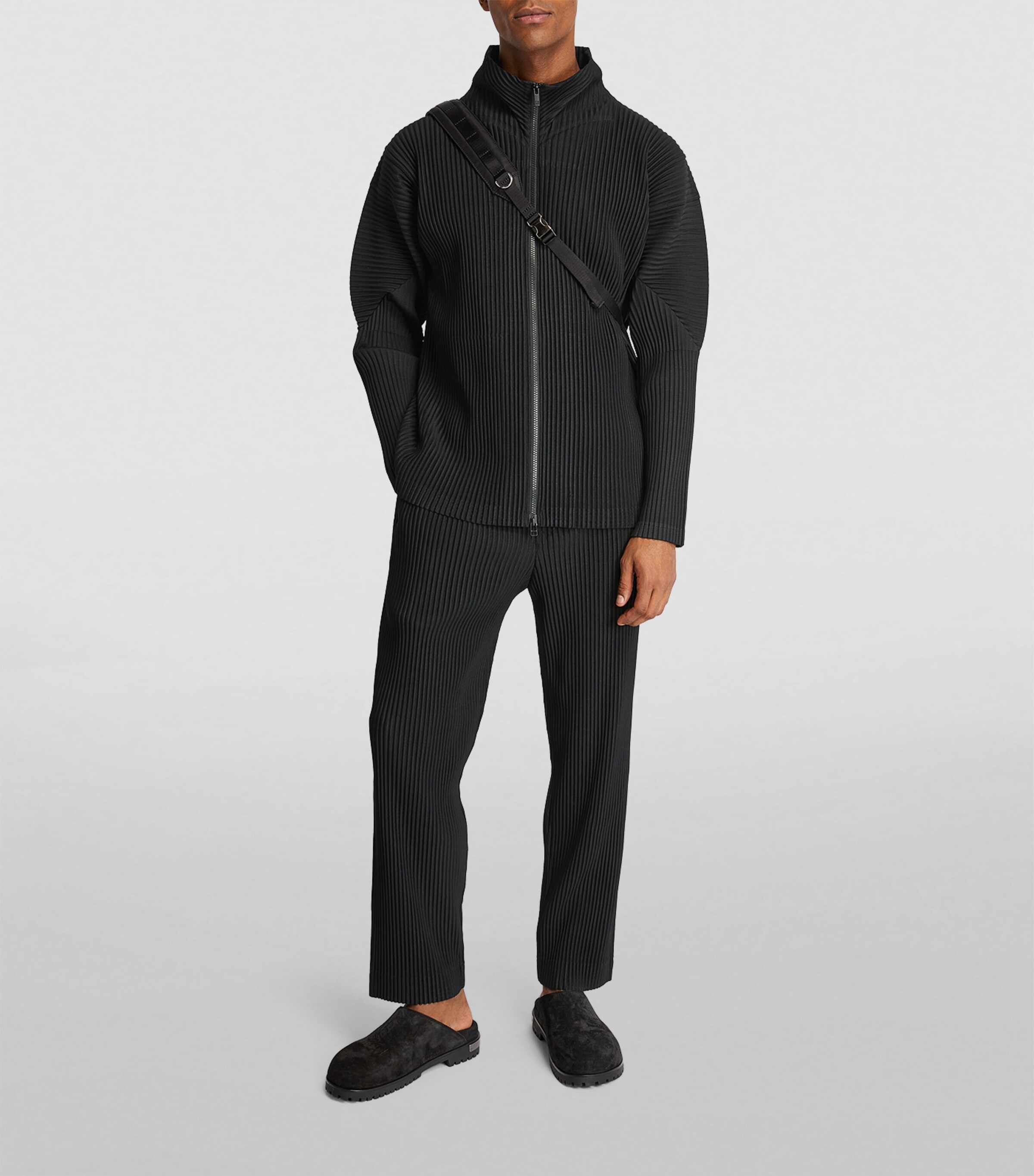 Pleated Zip-Up Cardigan 15 BLACK Image 2