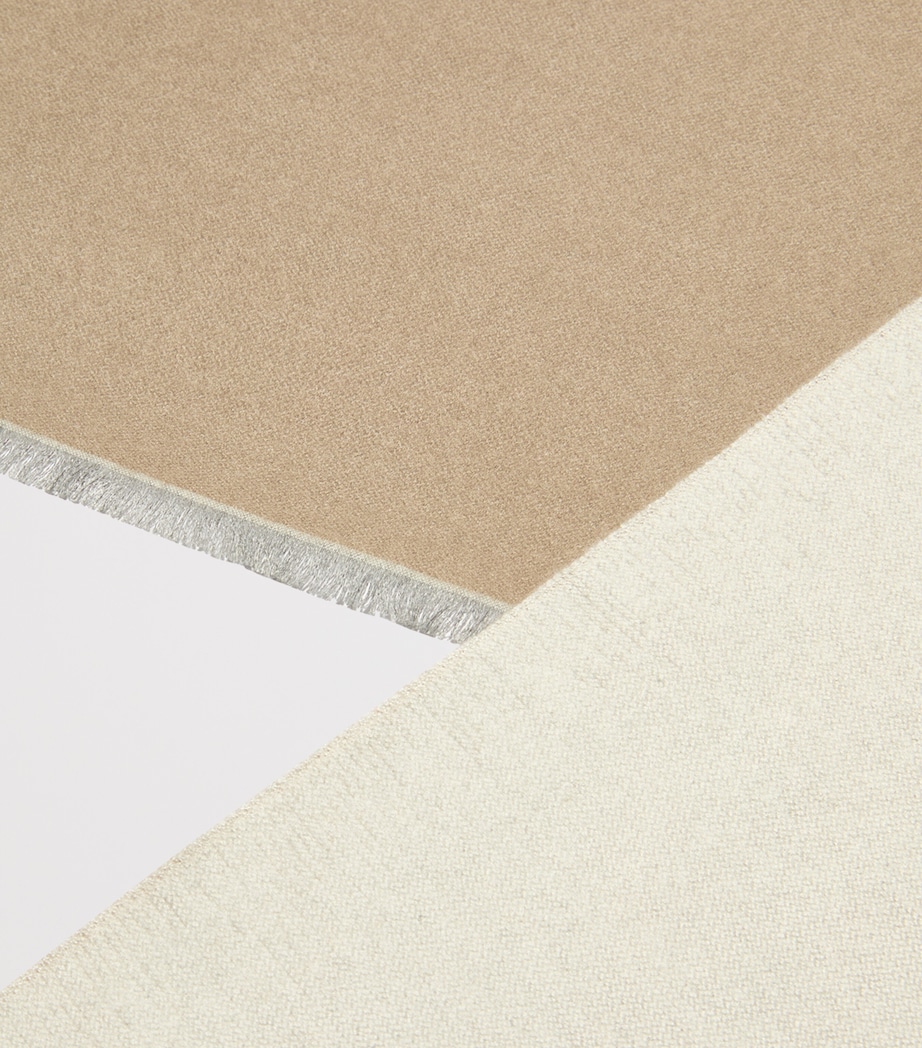 Logo Scarf TURTLEDOVE Image 4