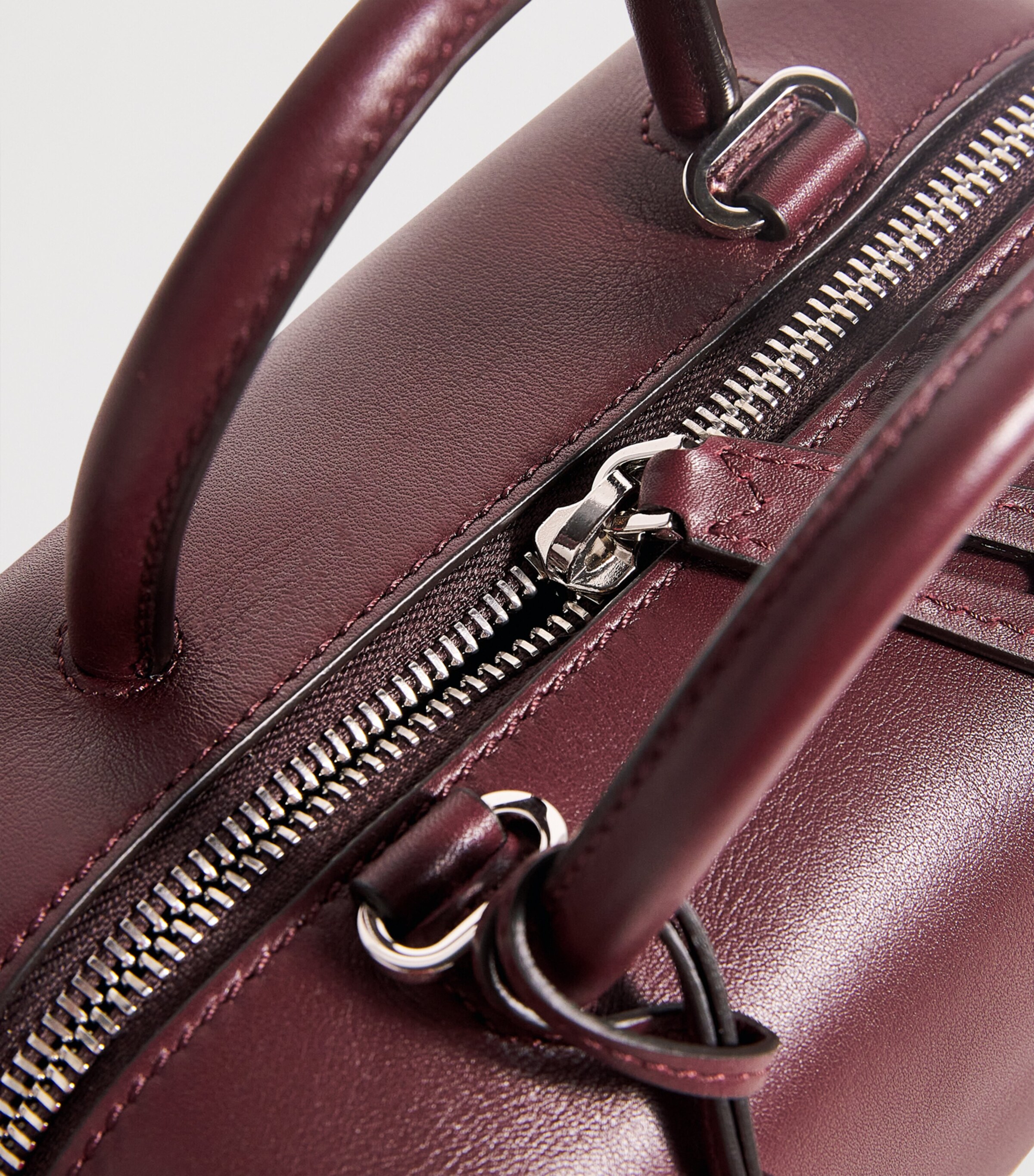 Small Leather Bowler Bag BORDEAUX Image 4