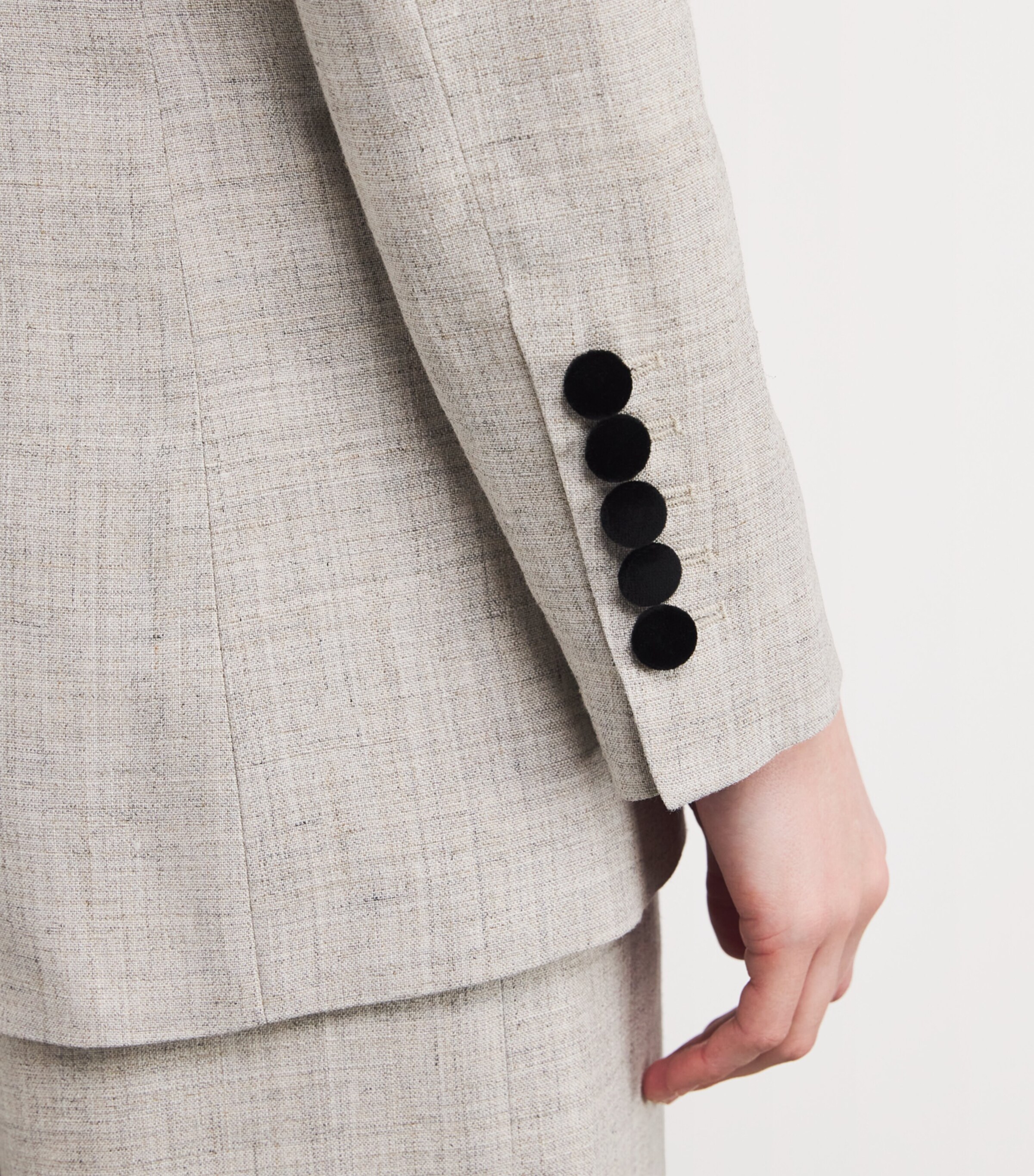 Liberowe Womens Contrast-Collar Raja Jacket Stone / Black Image 6