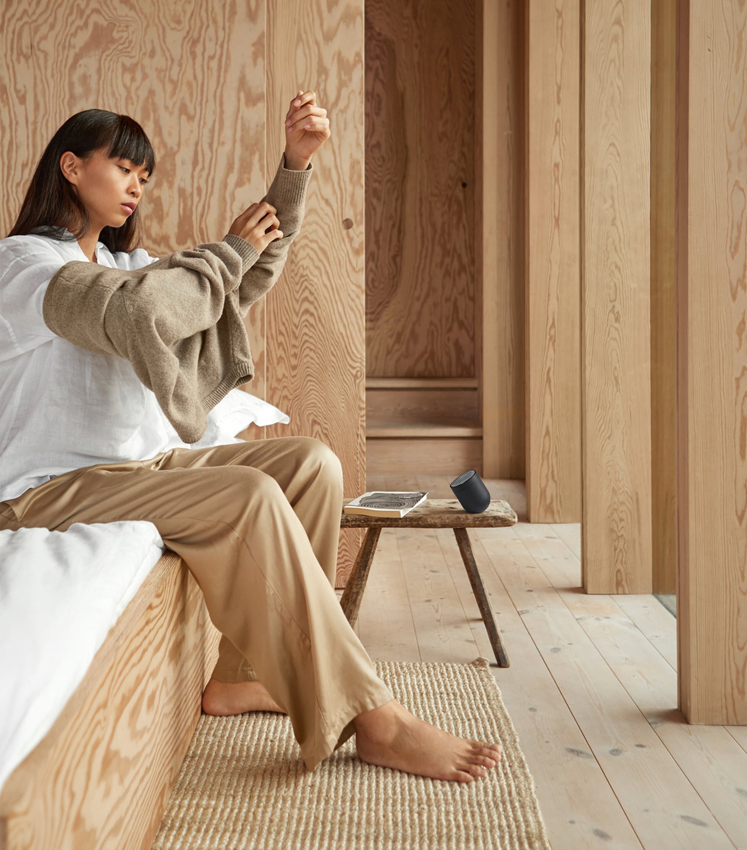 Pilo No.2 Fabric Shaver CHARCOAL Image 6