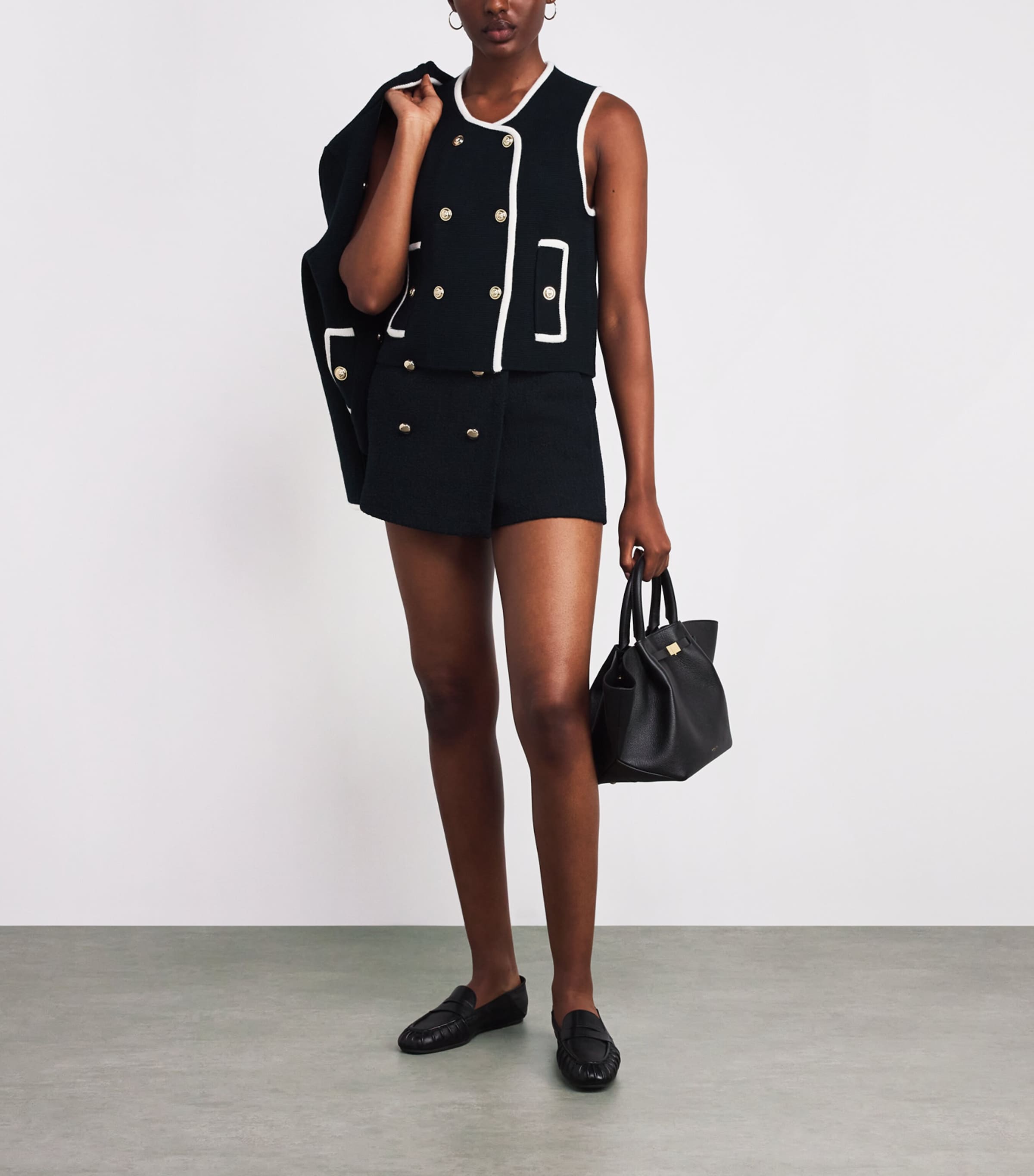 Contrast-Trim Sleeveless Top NAVY Image 2