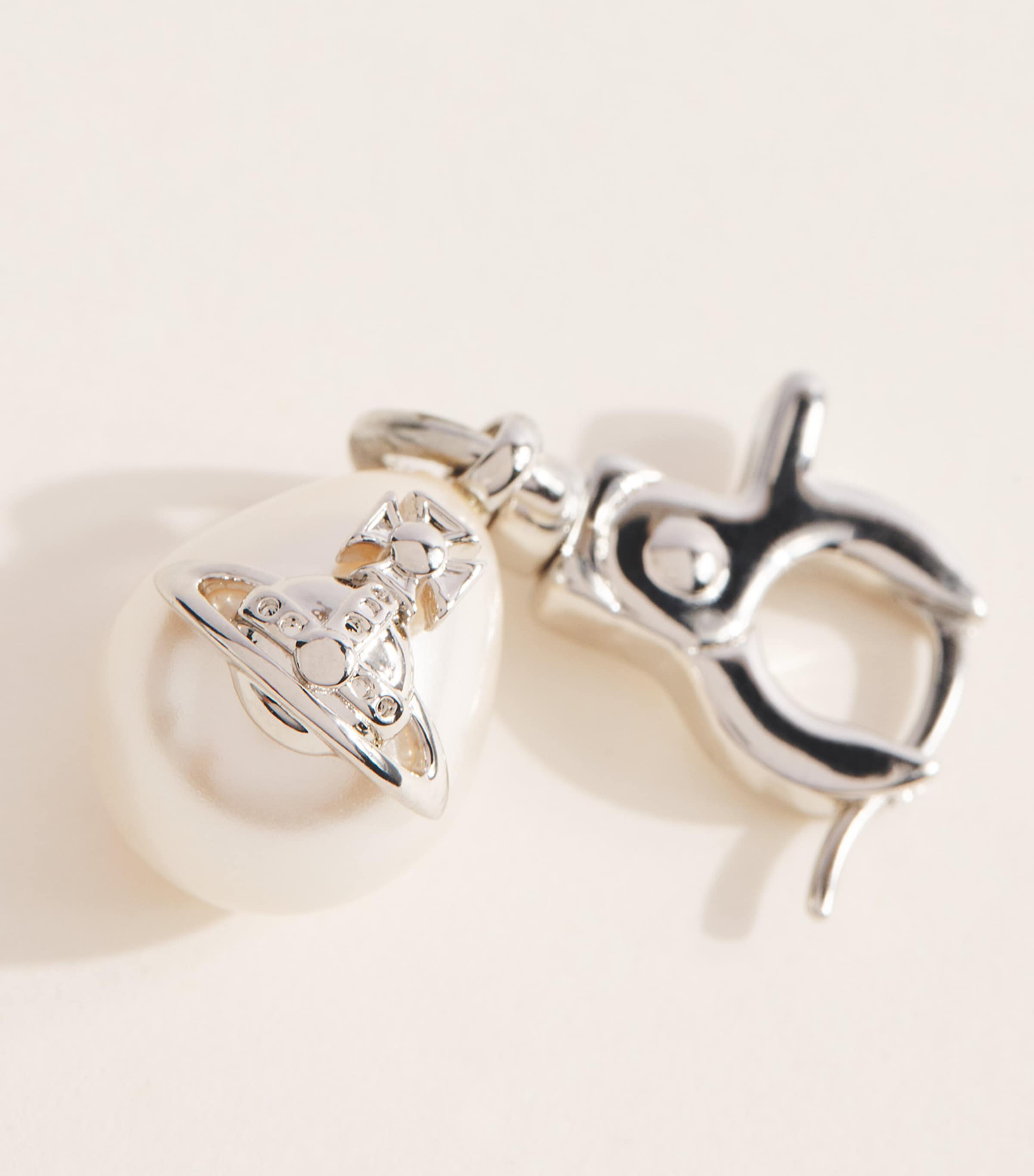 Vivienne Westwood Pauliana Single Hoop Earring Plat/crm Rs Prl Image 4