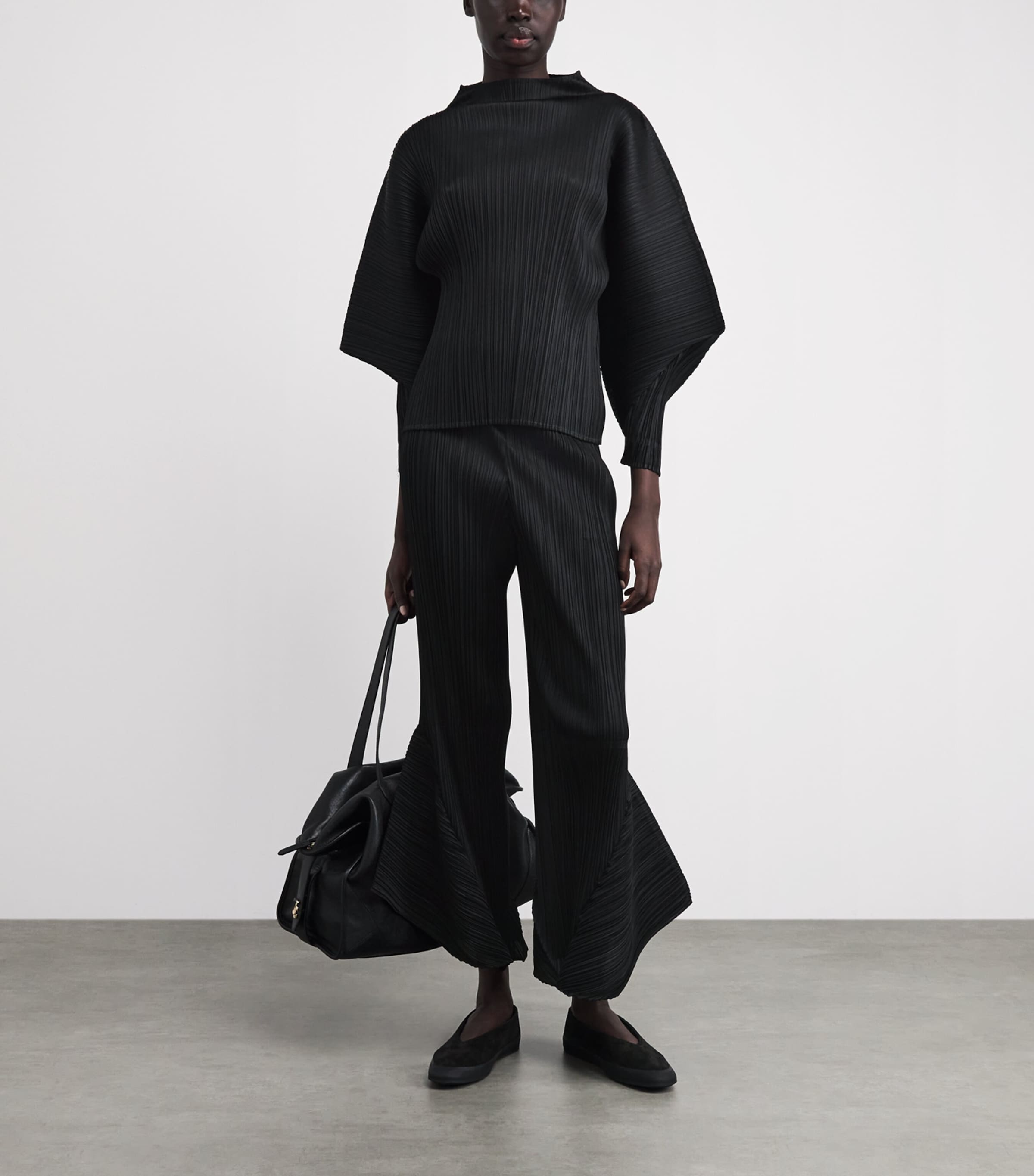 ISSEY MIYAKE PLEATS PLEASE 3way 変形トップス 0400016205963_GRAY?wid=600&hei