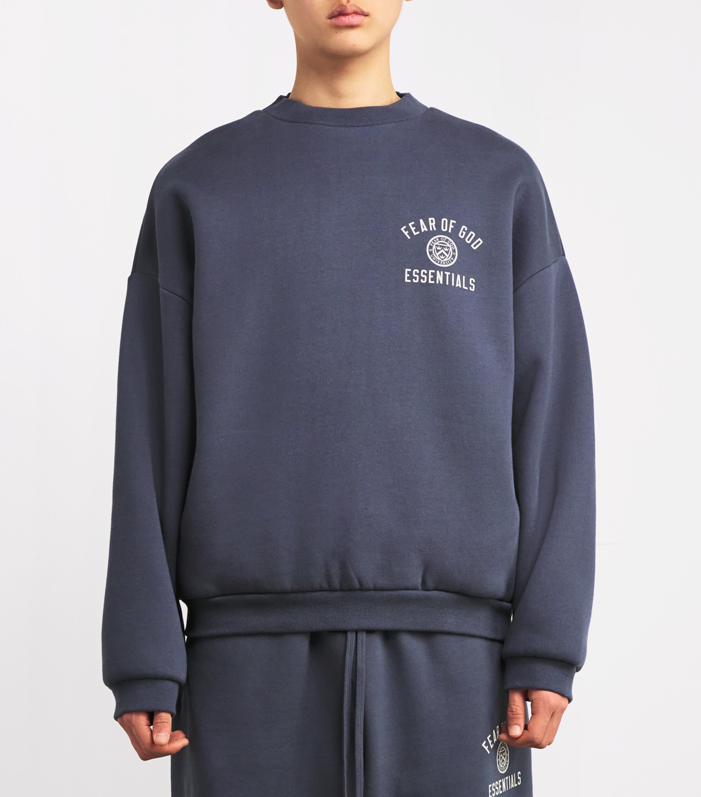 FEAR OF GOD ESSENTIALS Mens University Crest Logo Sweatshirt Marine Image 3