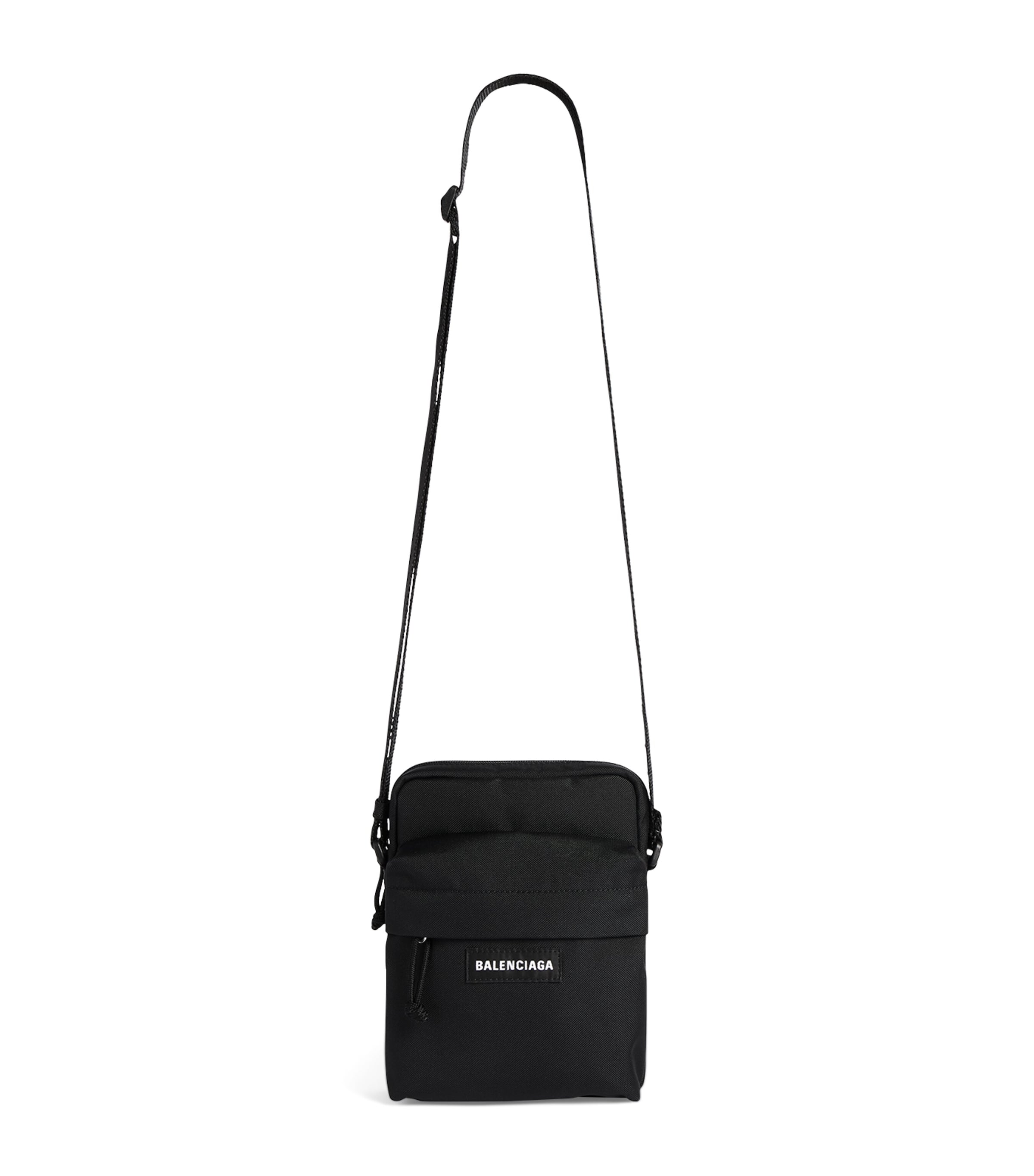 Explorer Cross-Body Bag 1000 Image 1
