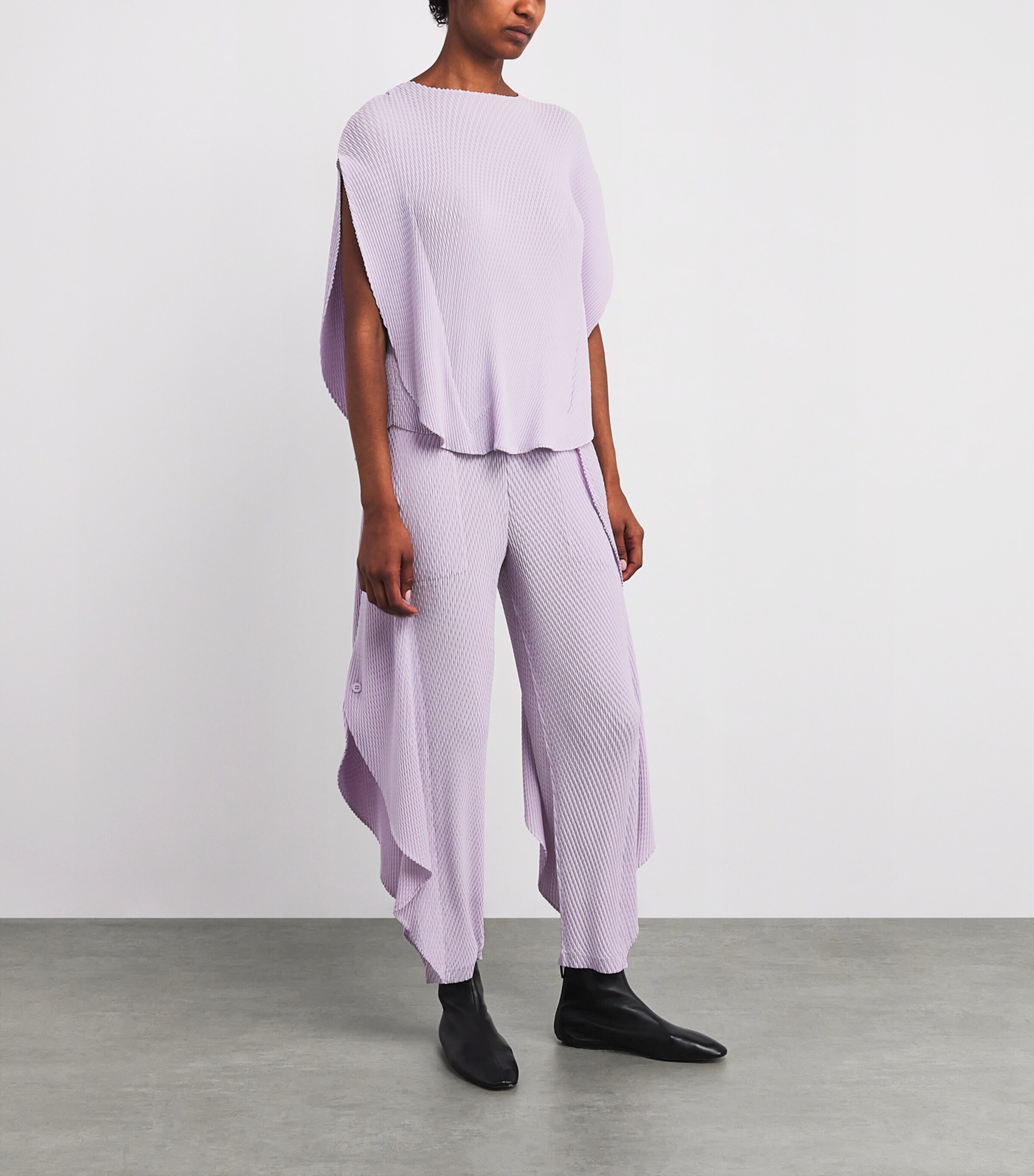 Orbicular Pleats Top LIGHT PURPLE Image 2