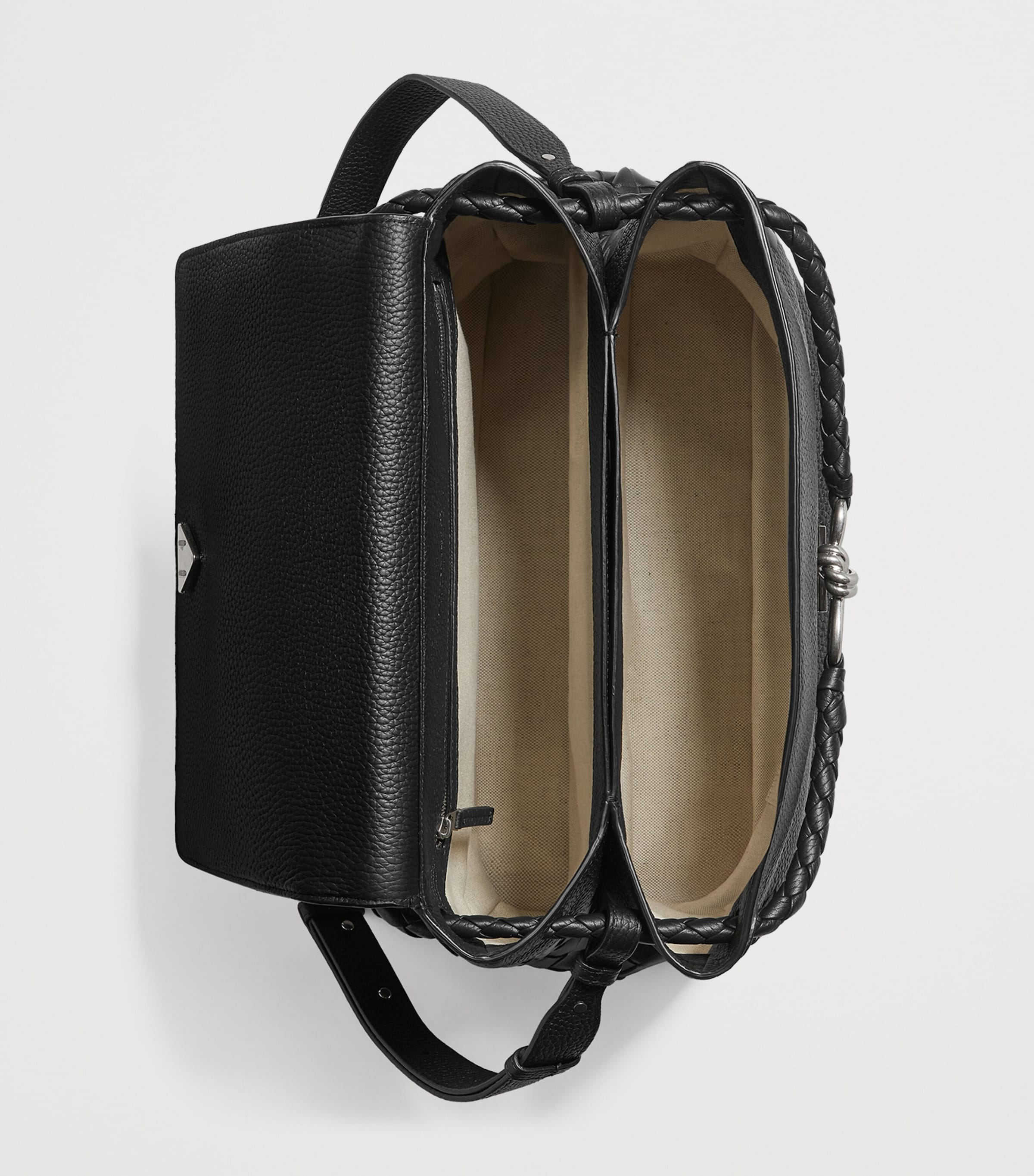 Bottega Veneta Medium Calfskin Andiamo Messenger Bag Image 3