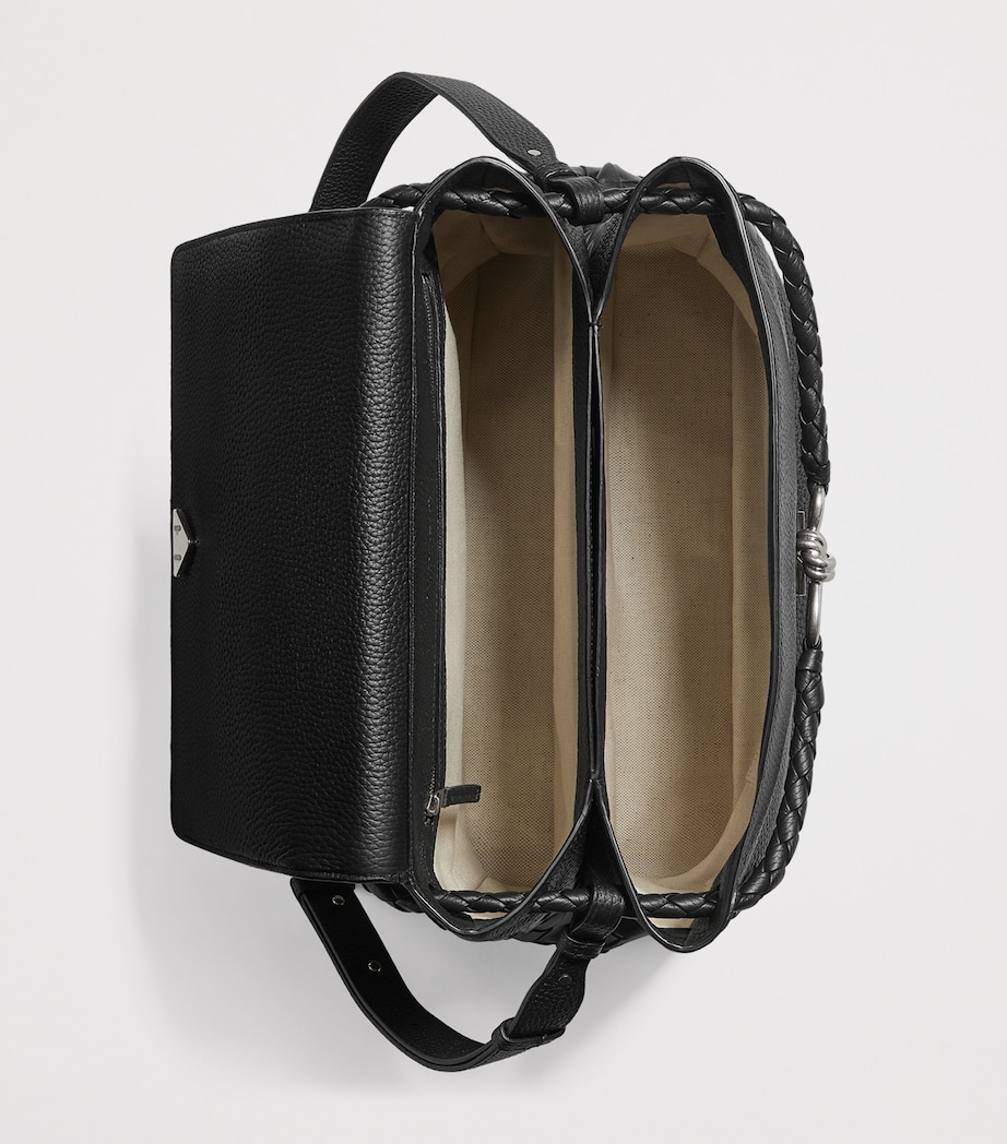 Bottega Veneta Medium Calfskin Andiamo Messenger Bag Image 3