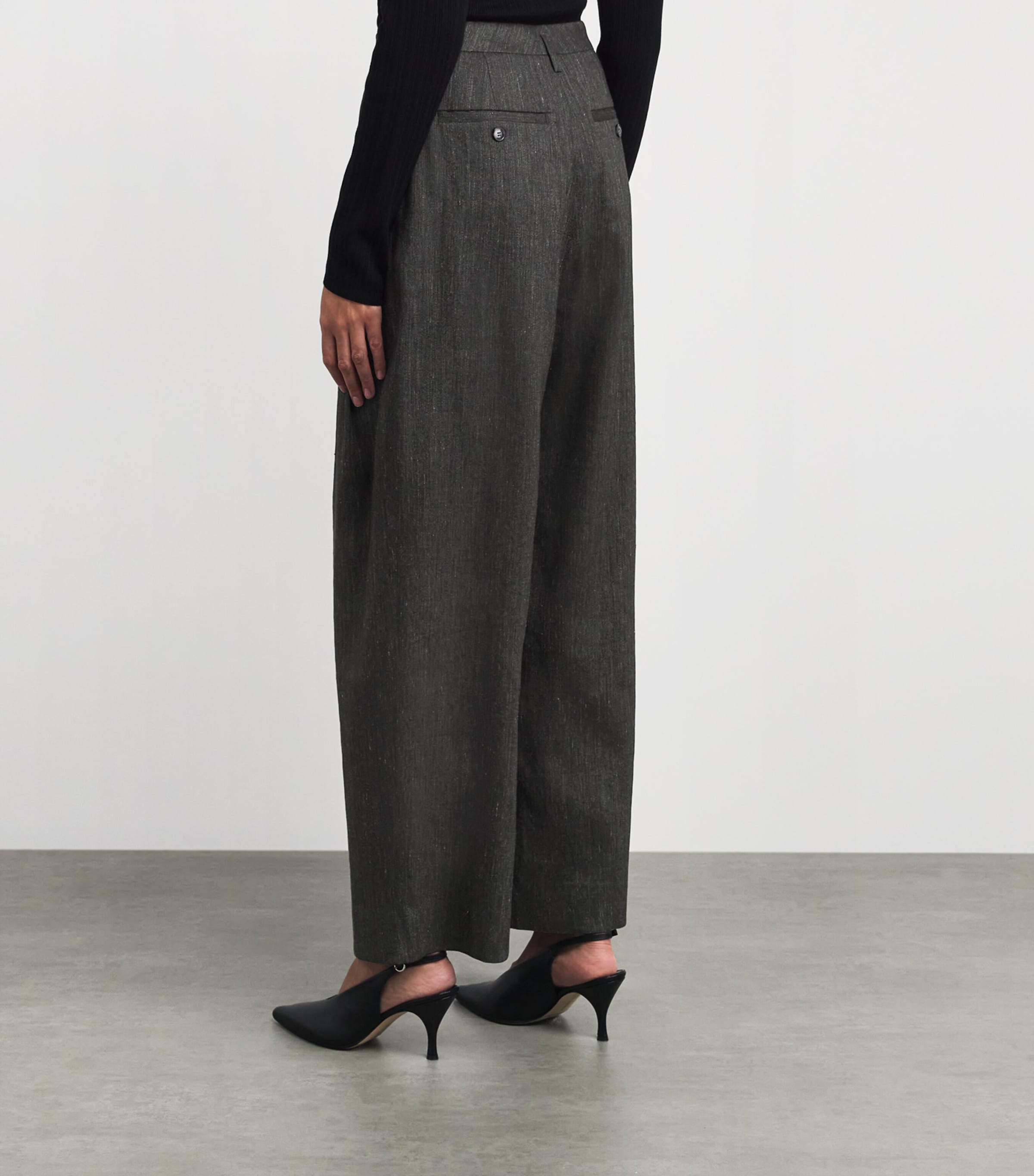 Herskind Womens Bowie Relaxed Trousers Dark Grey Image 5