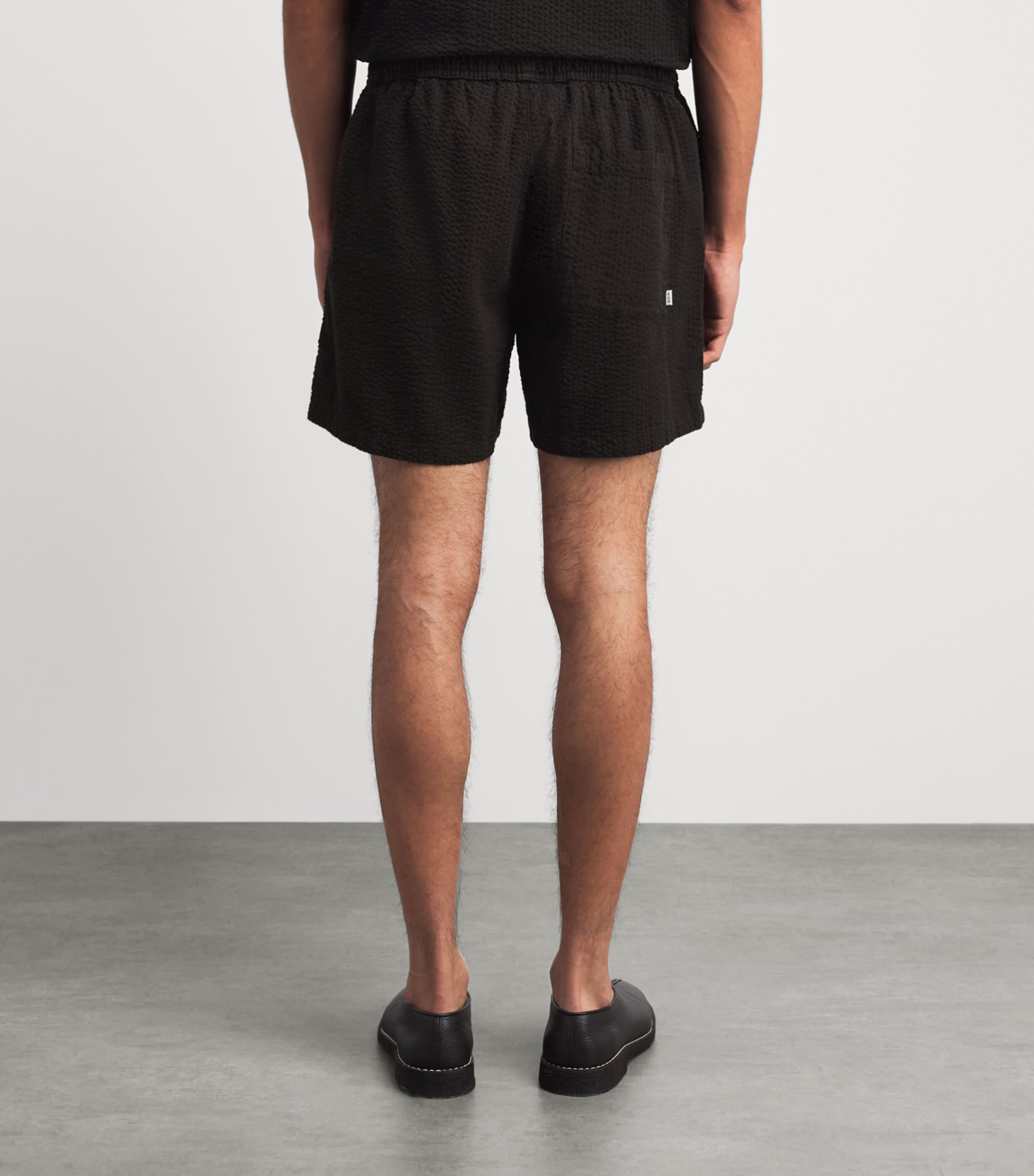 Wax London Mens Cotton Seersucker Mescal Shorts Black Image 5