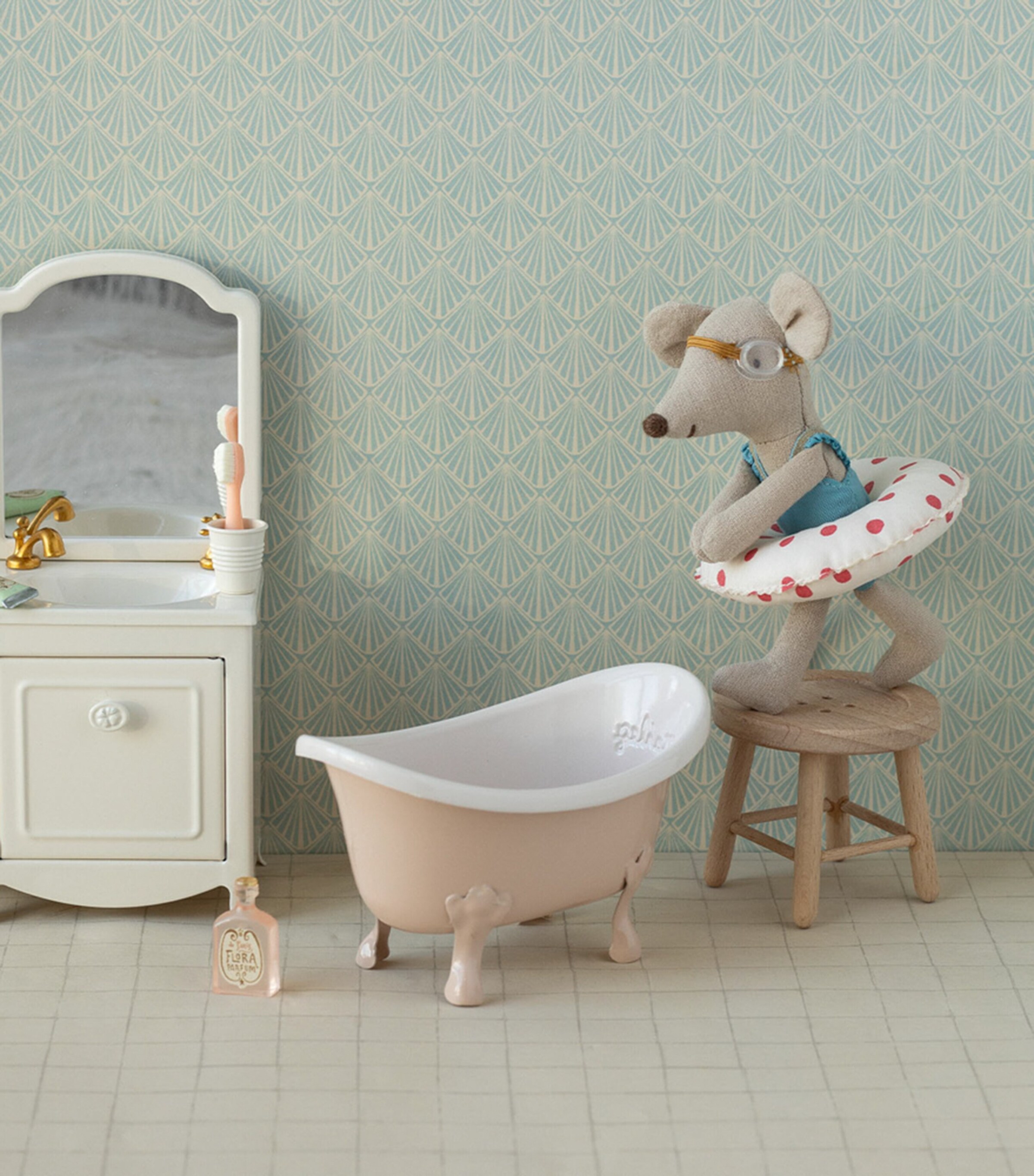 Maileg Little Sister Beach Mouse (11cm) | Harrods UK