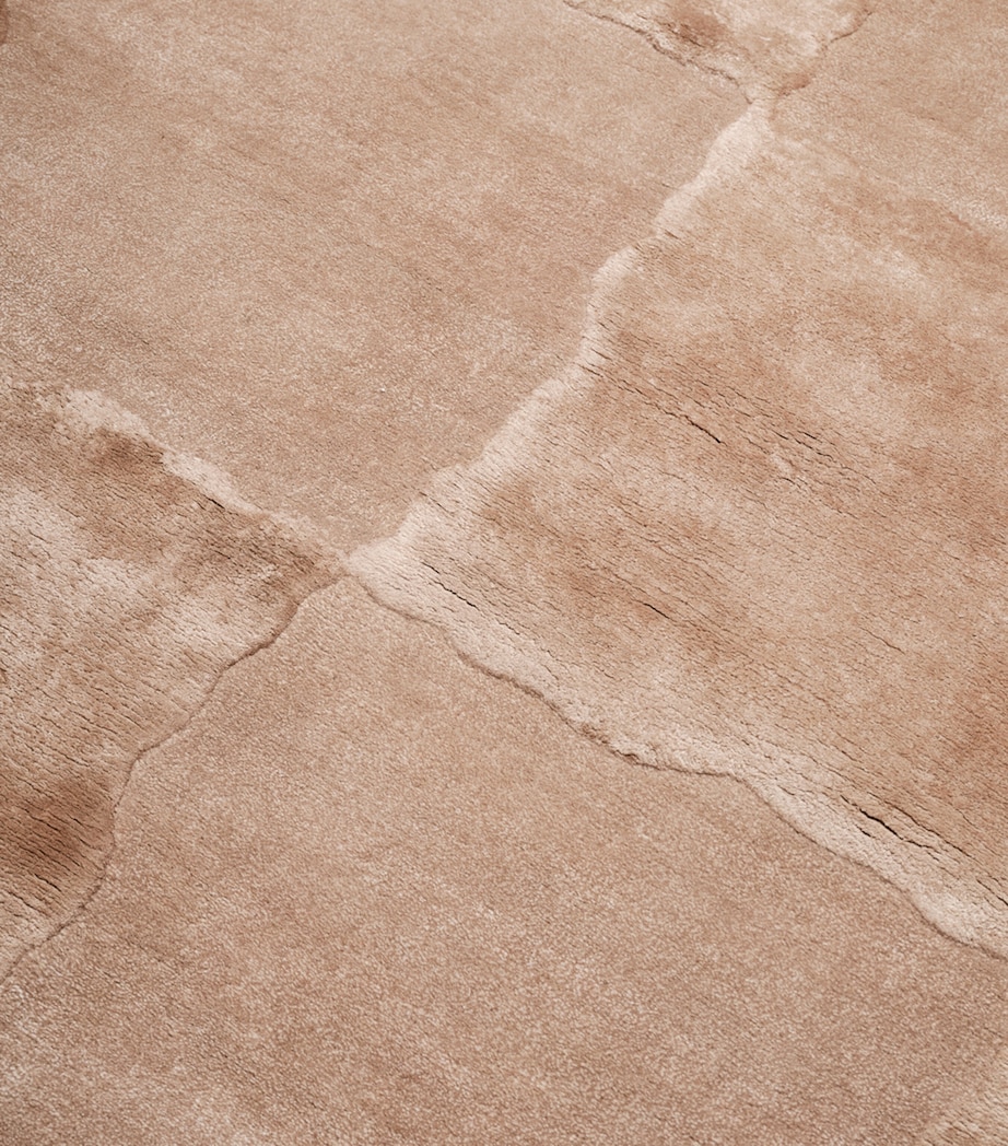 x Kelly Wearstler Arwen Warm Rug (1.83m x 2.74m) BROWN Image 2