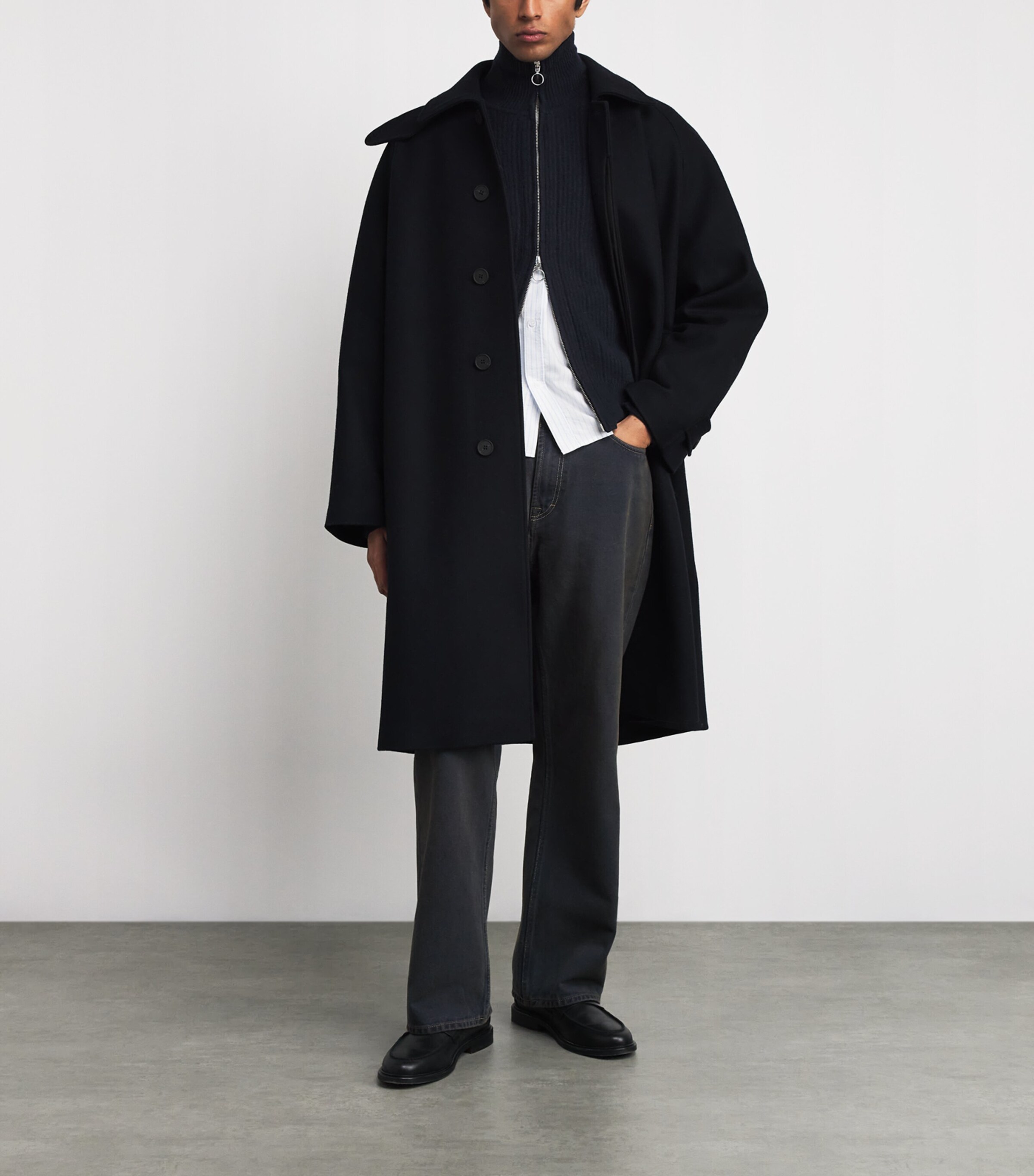 Merino Wool Kilbridge Cardigan NAVY/BROWN Image 2