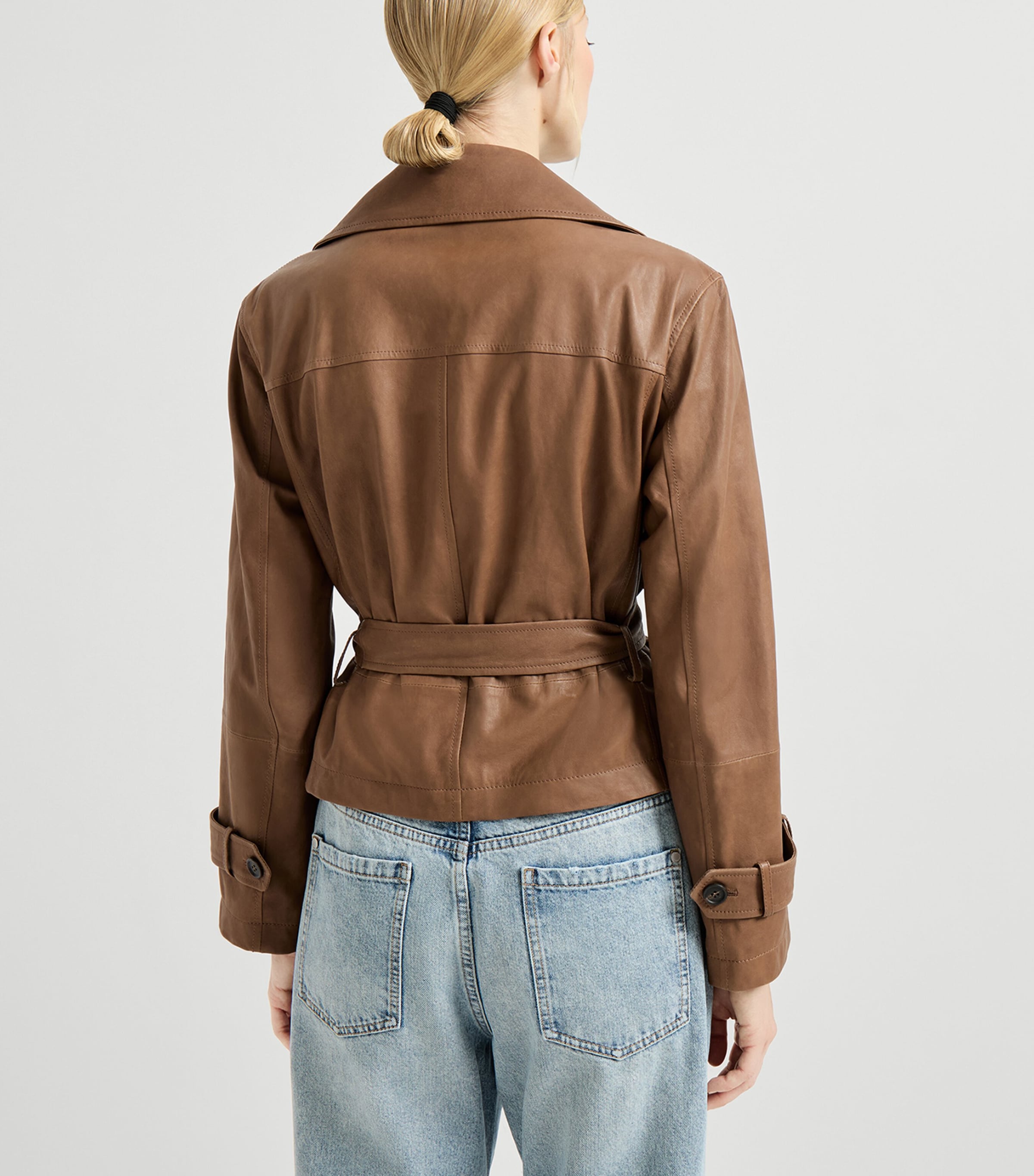 Brunello Cucinelli Womens Nappa Leather Cropped Trench Coat Image 5