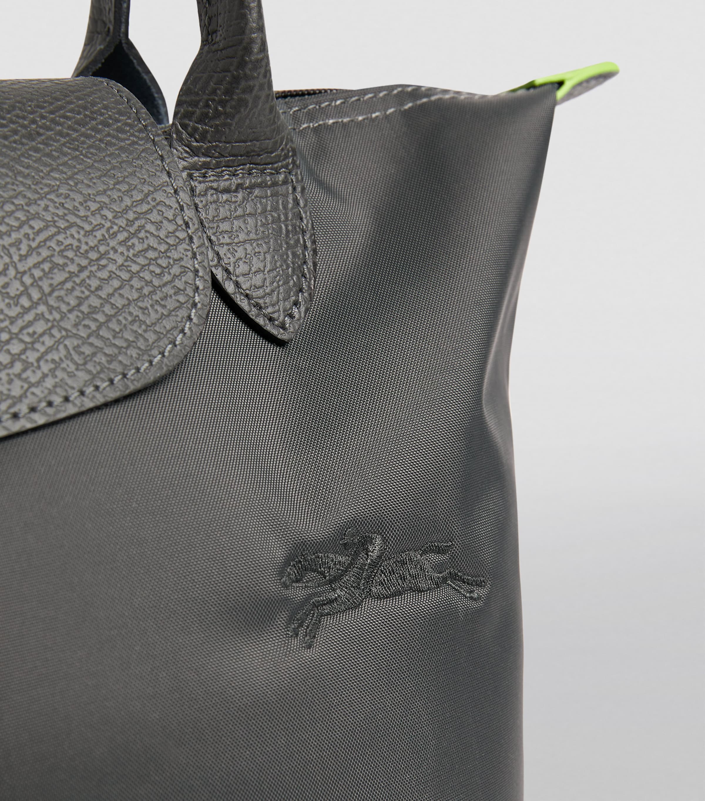 Small Le Pliage Green Handbag P66 GRAPHITE Image 7