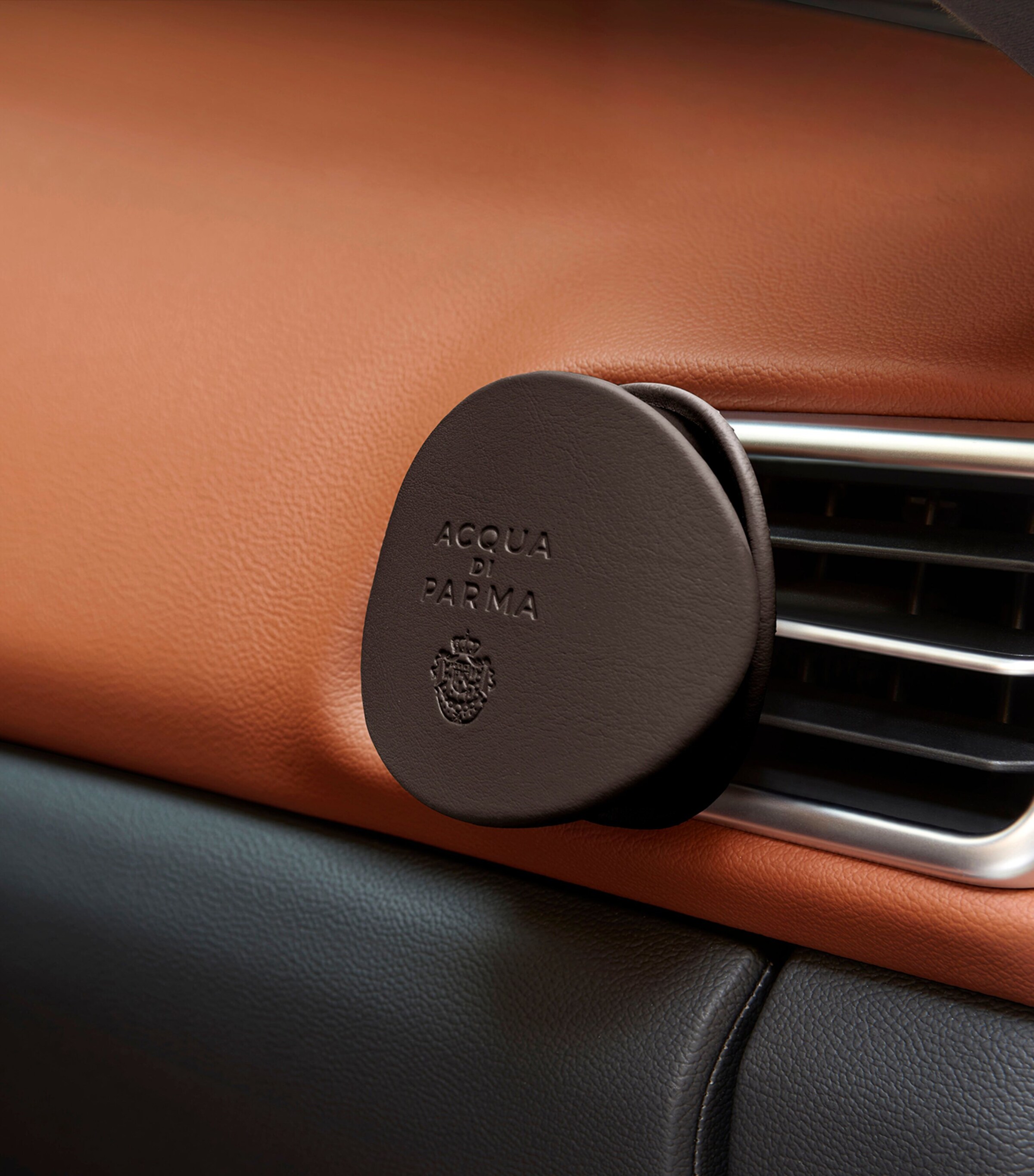 Leather Car Diffuser NO COLOUR Image 4