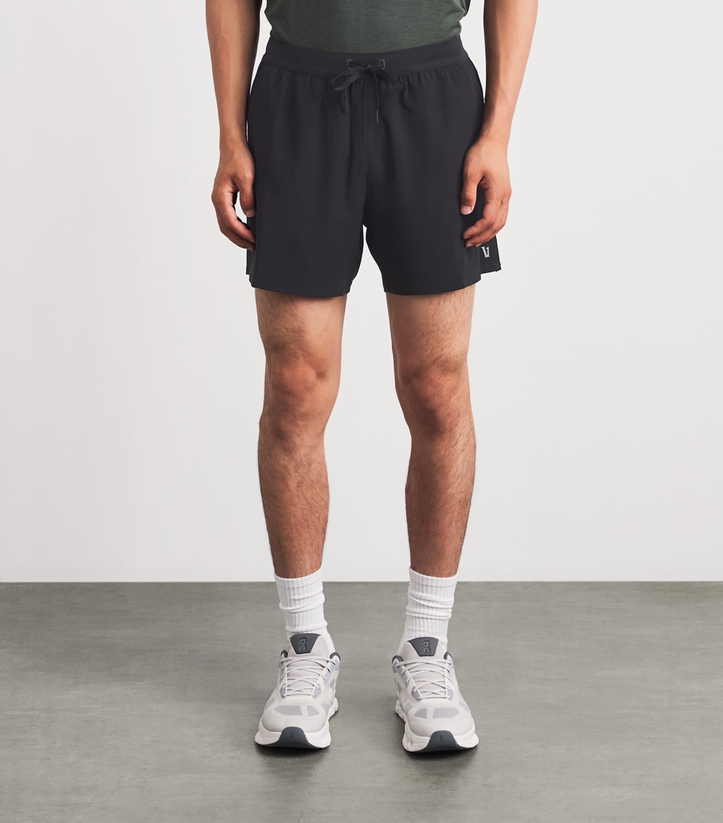 VUORI Mens 5’’ Lined Course Shorts Blk Black Image 4