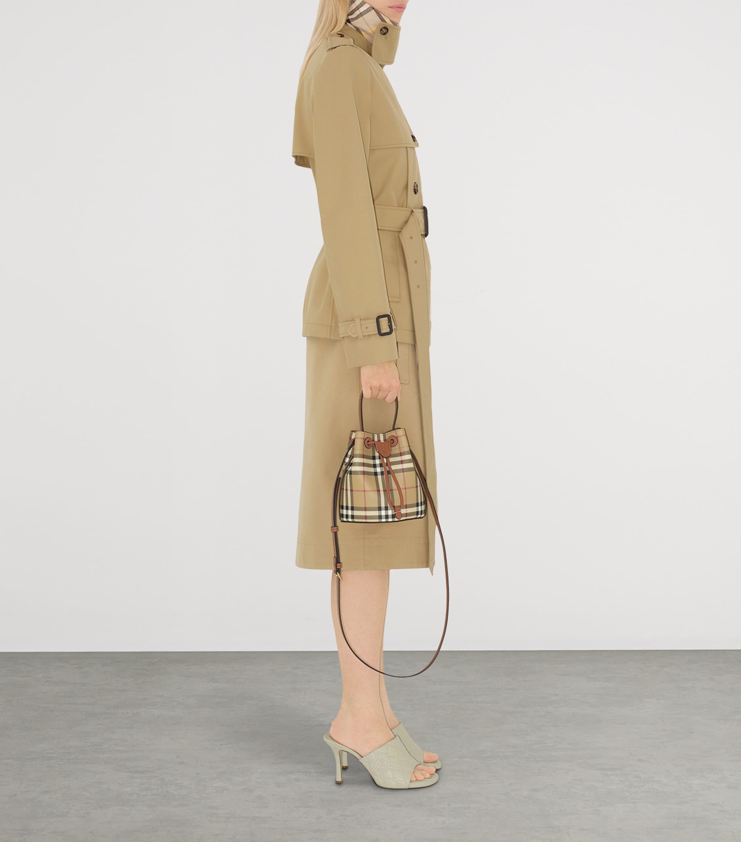 Mini Check Bucket Bag VNTG CHK/BRIAR BROWN Image 3