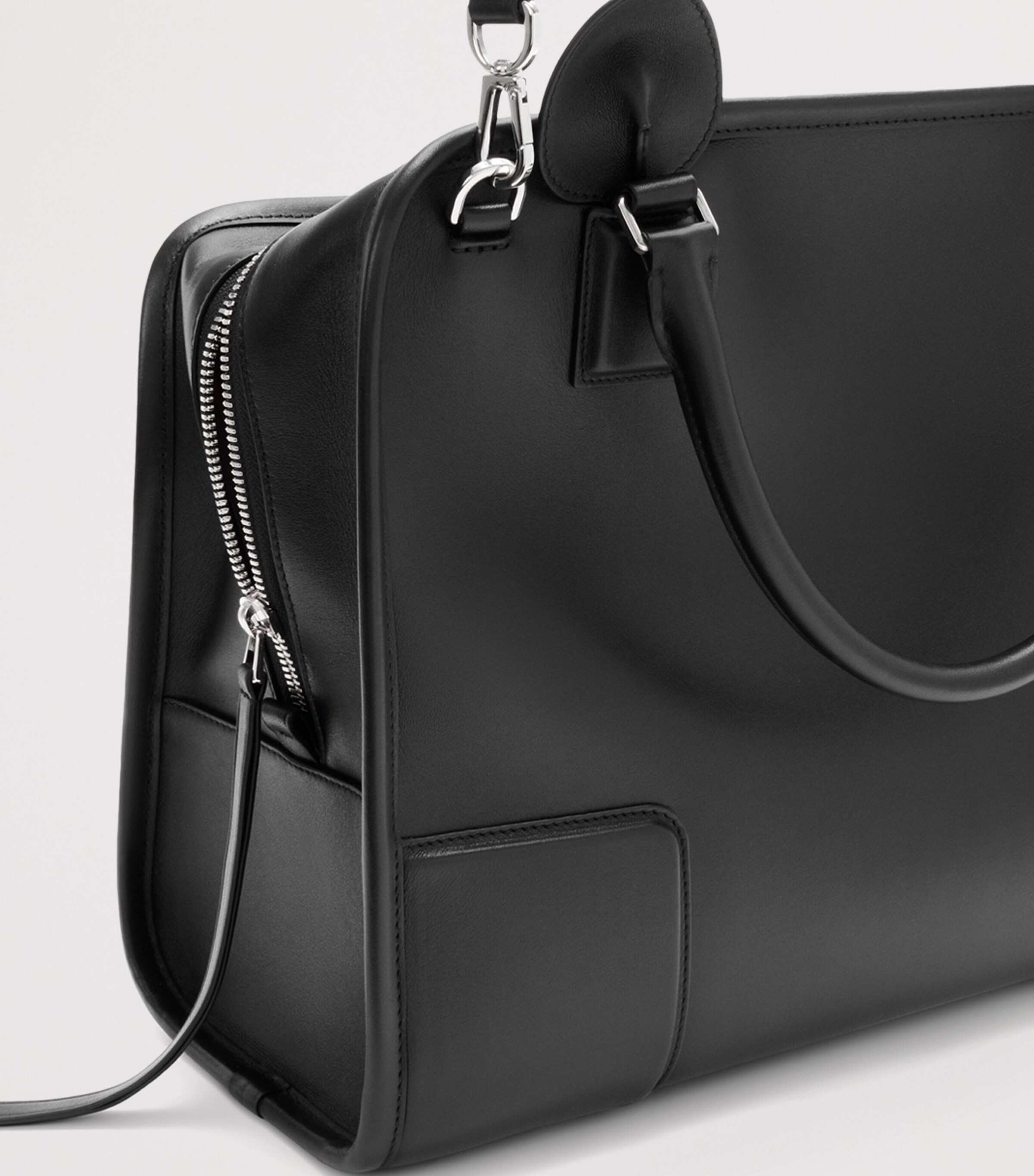 LOEWE Large Leather Amazona 180 Shoulder Bag Black Image 14