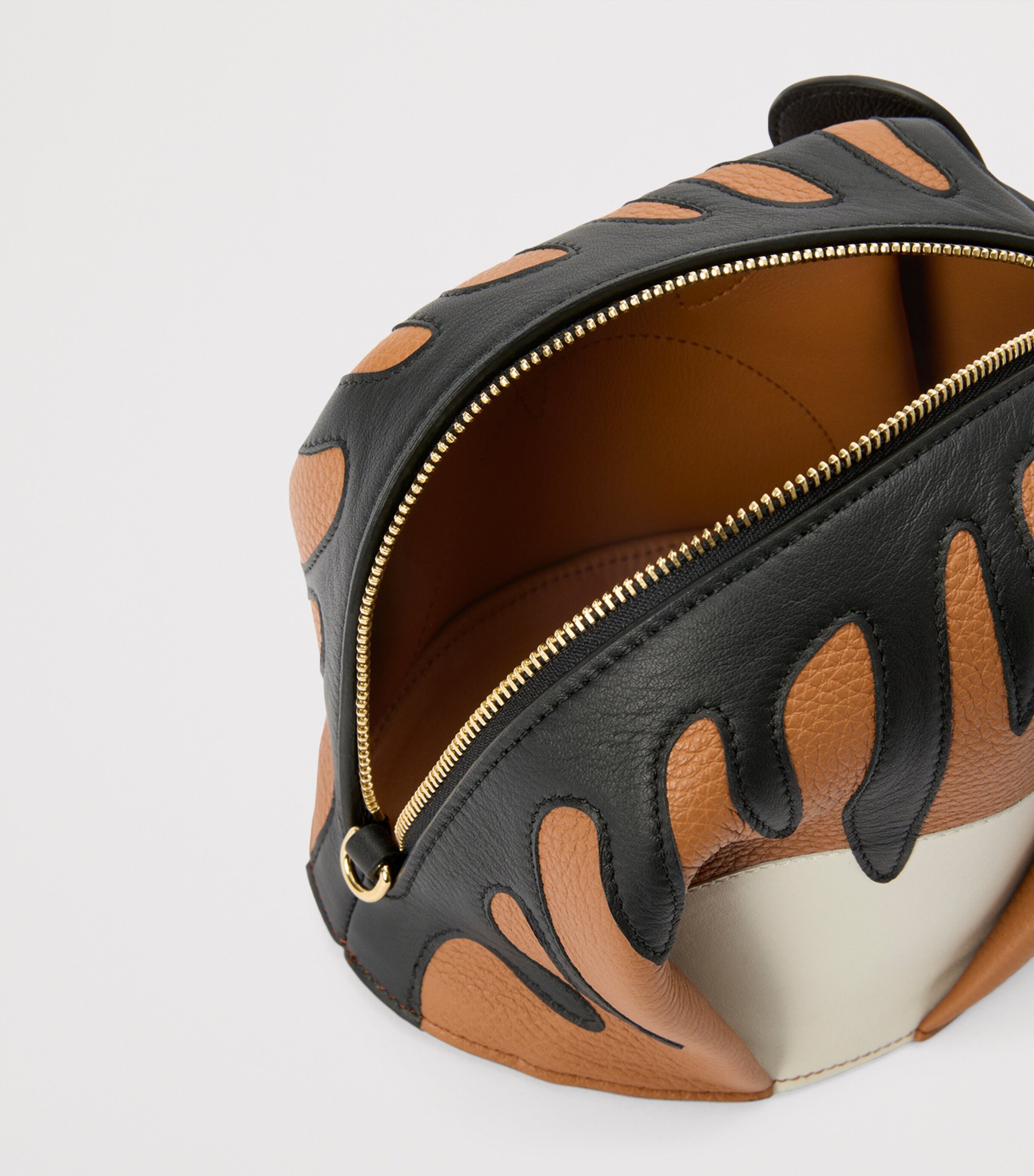 LOEWE ☆タイガーバッグ LOEWE x Paula's Ibiza Calfskin Tiger Cross-Body Bag | Harrods US