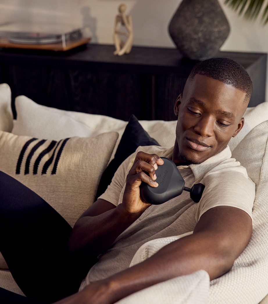 Theragun Mini 2.0 BLACK Image 3