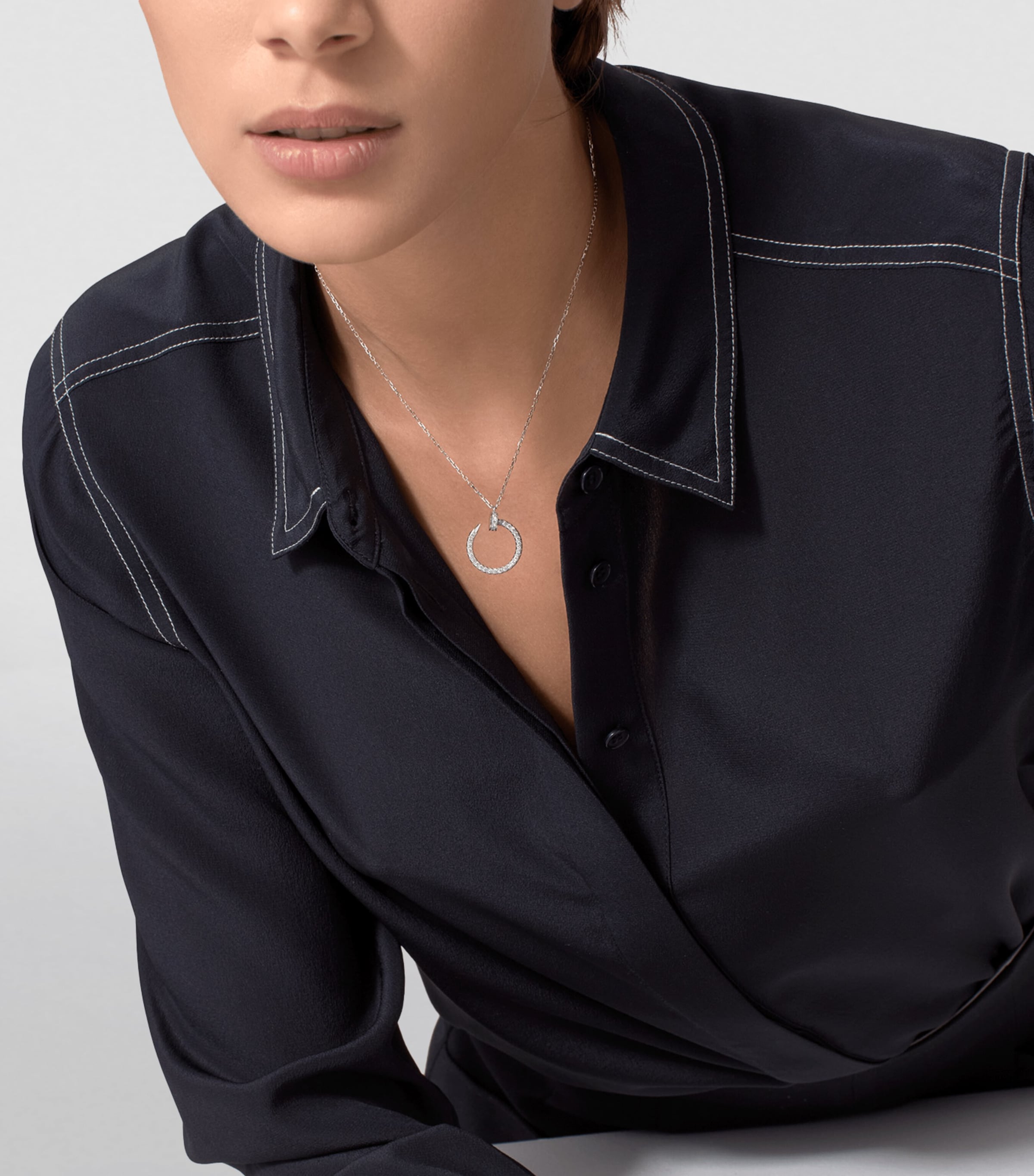 White Gold and Pavé Diamond Juste un Clou Necklace WHITE GOLD Image 3