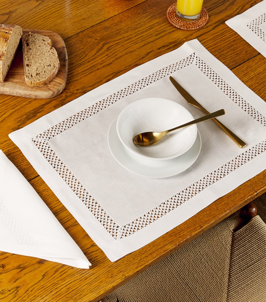 Linen Embroidered Liri Placemat (35cm x 50cm) WHITE/WHITE Image 3