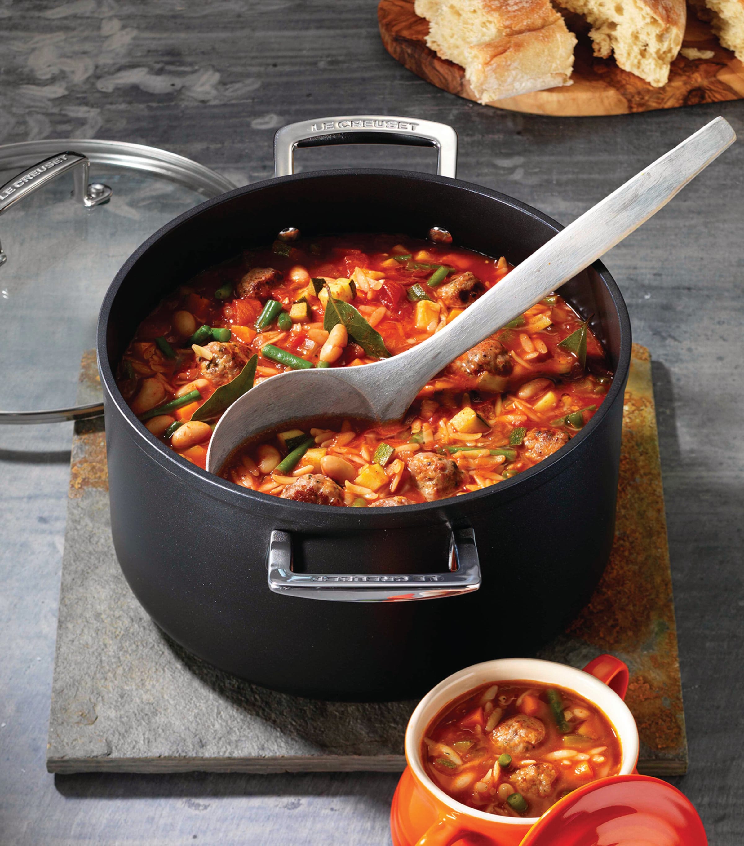 Toughened Non-Stick Deep Casserole Dish (21cm) BLACK Image 4