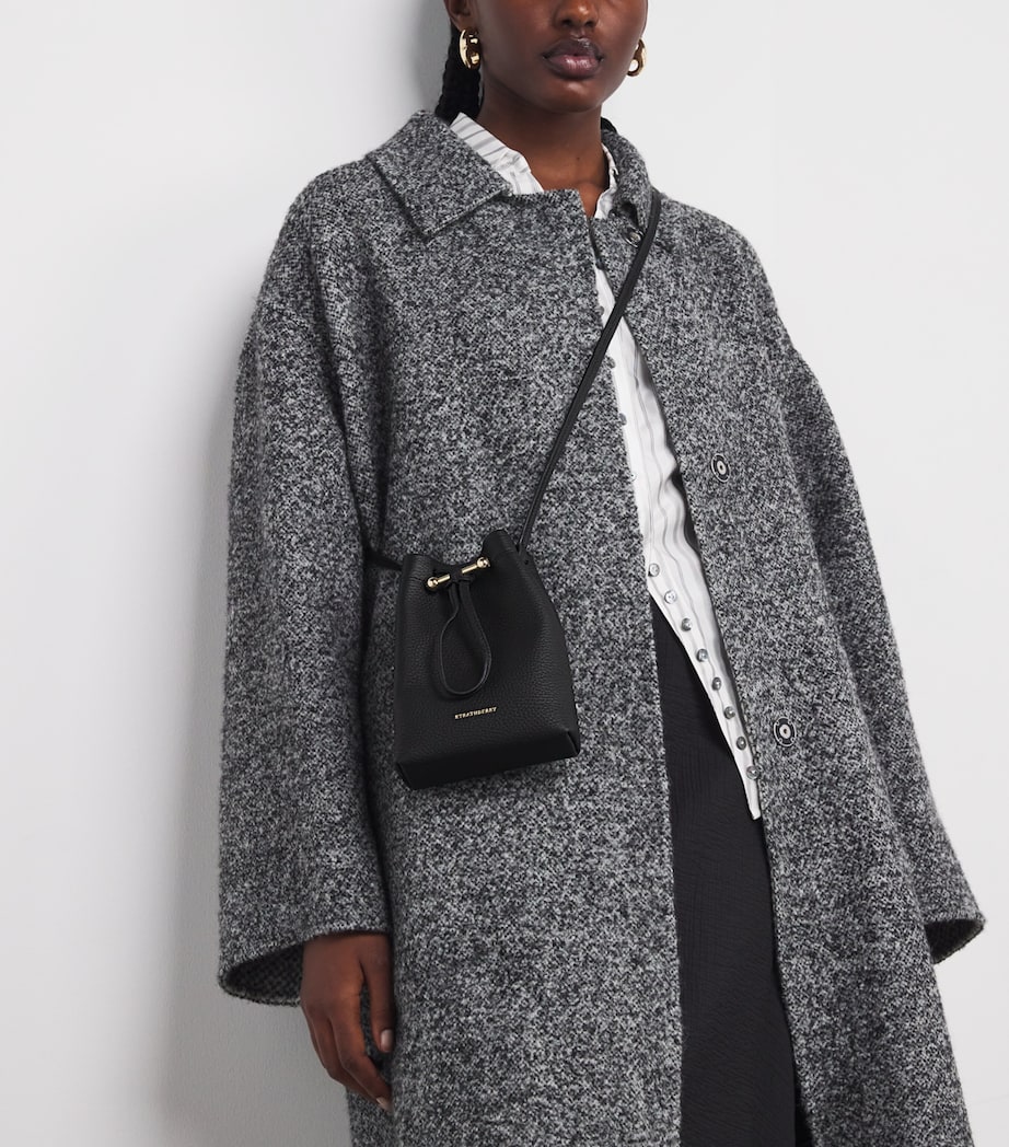 Midi Leather Osette Pouch GRAIN BLACK  Image 2