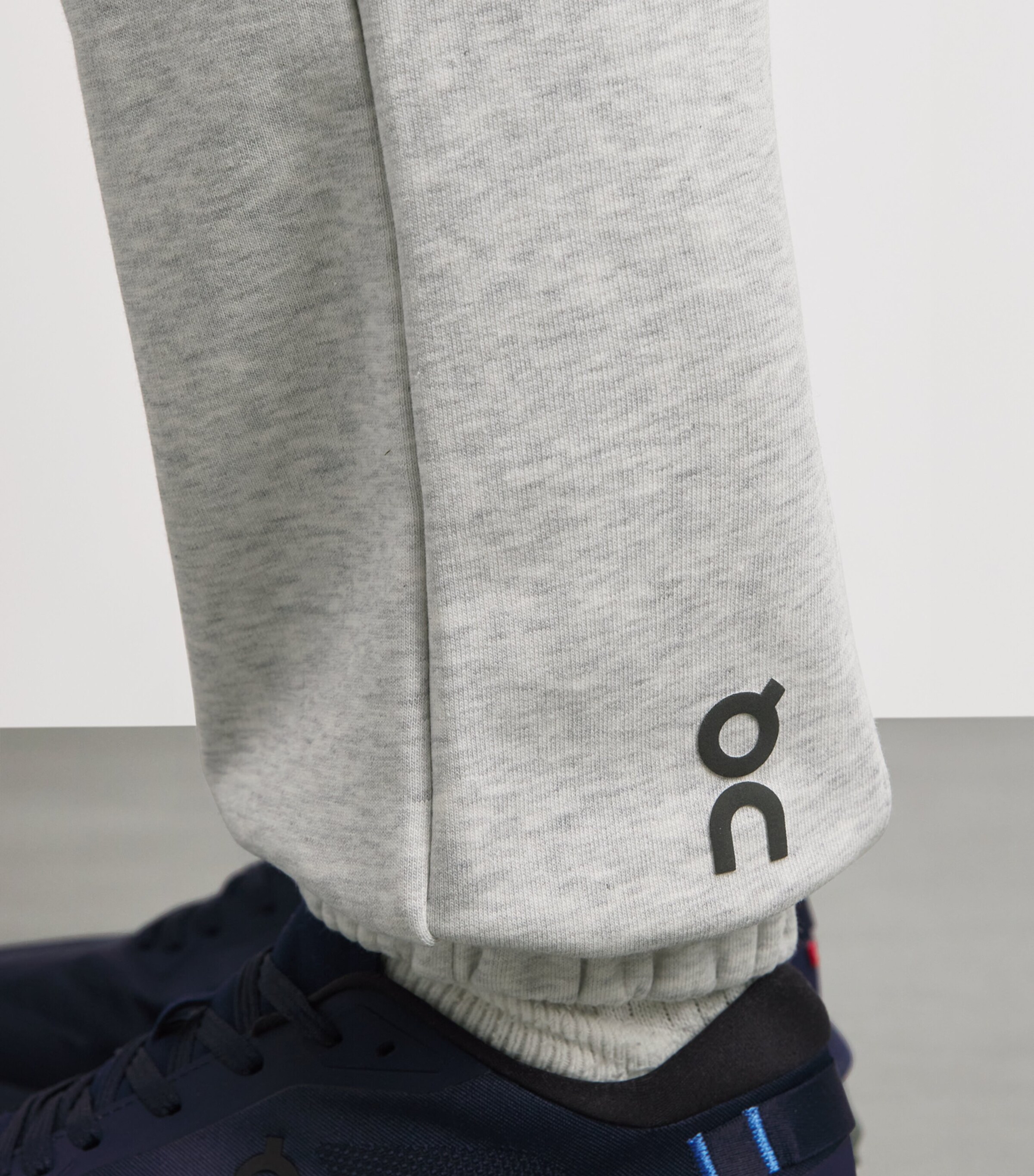On Mens Organic Cotton-Blend Club Sweatpants Crater Image 3